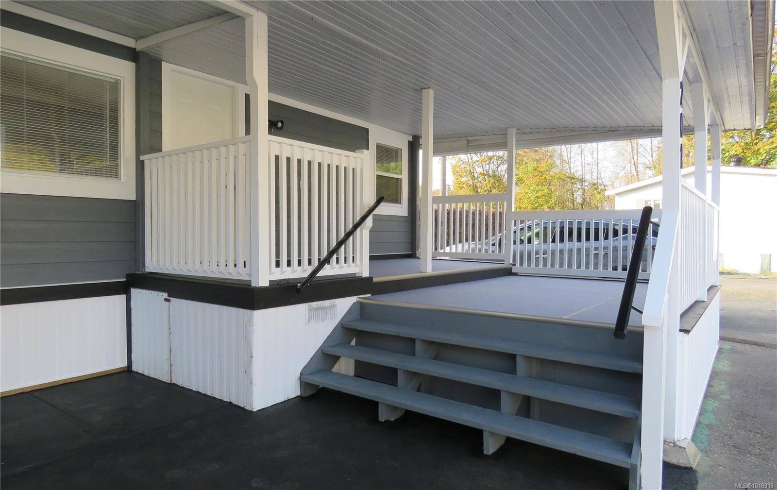 Duncan, BC V9L 4Y9,2885 BOYS Rd #201