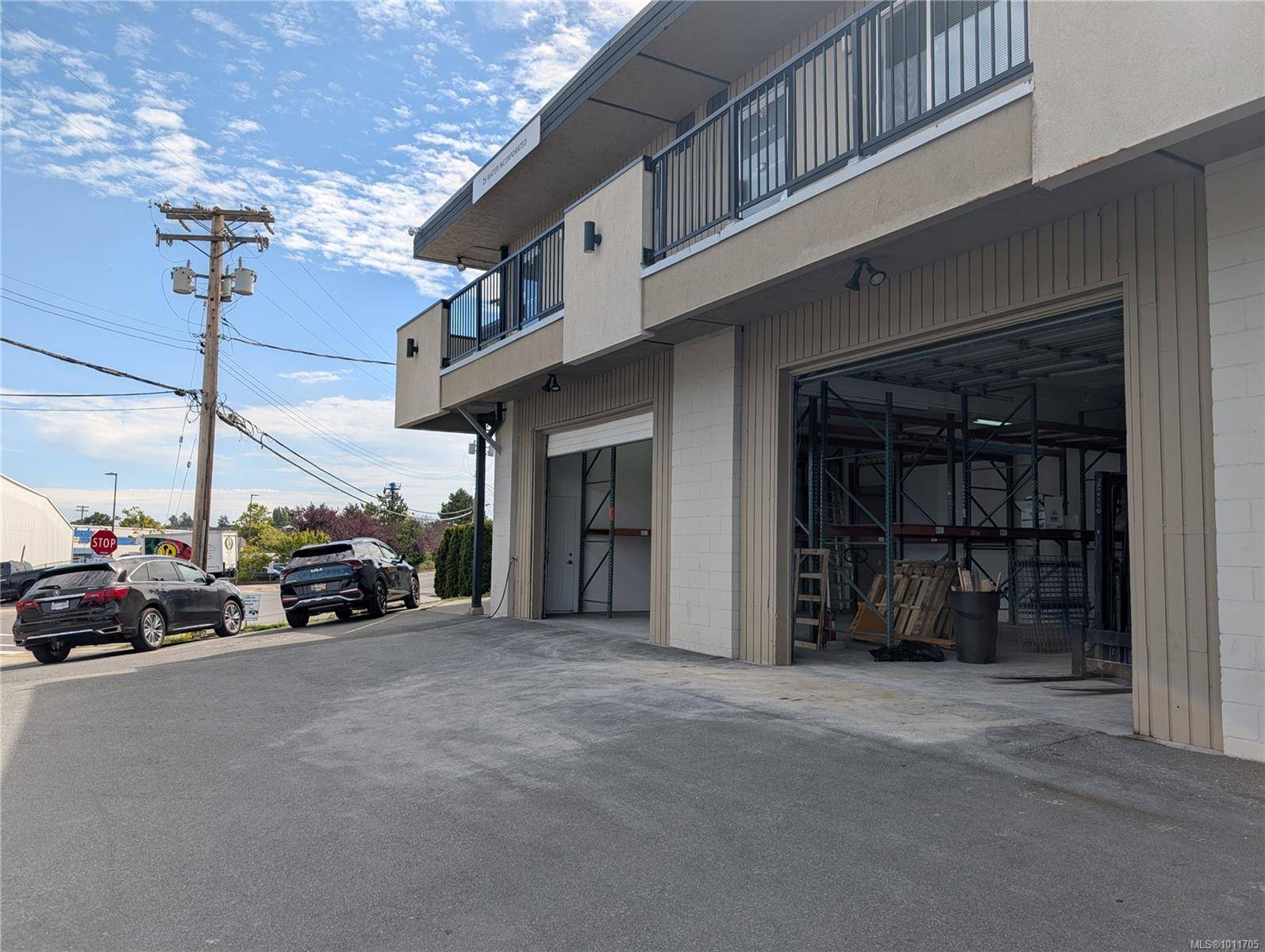 Esquimalt, BC V9A 5T4,734 Aldebury St #102