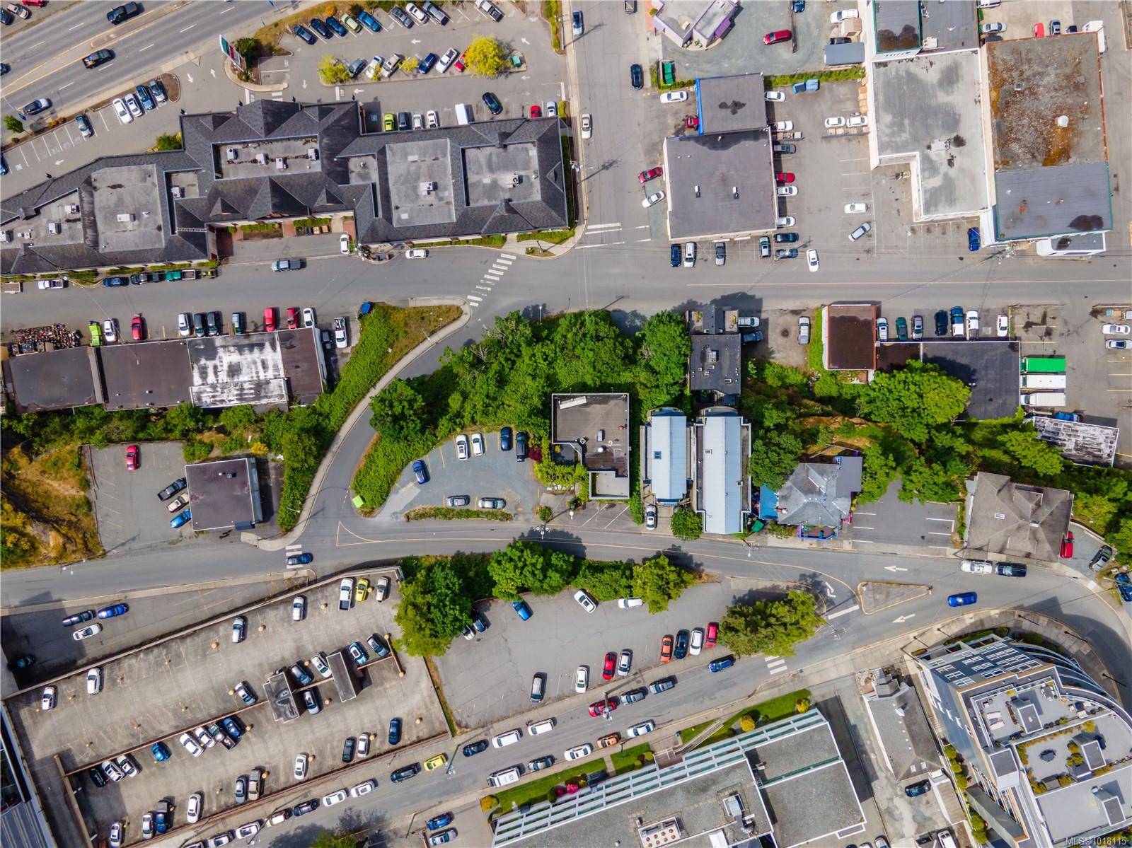 Nanaimo, BC V9R 5G9,77 & 85 Skinner St