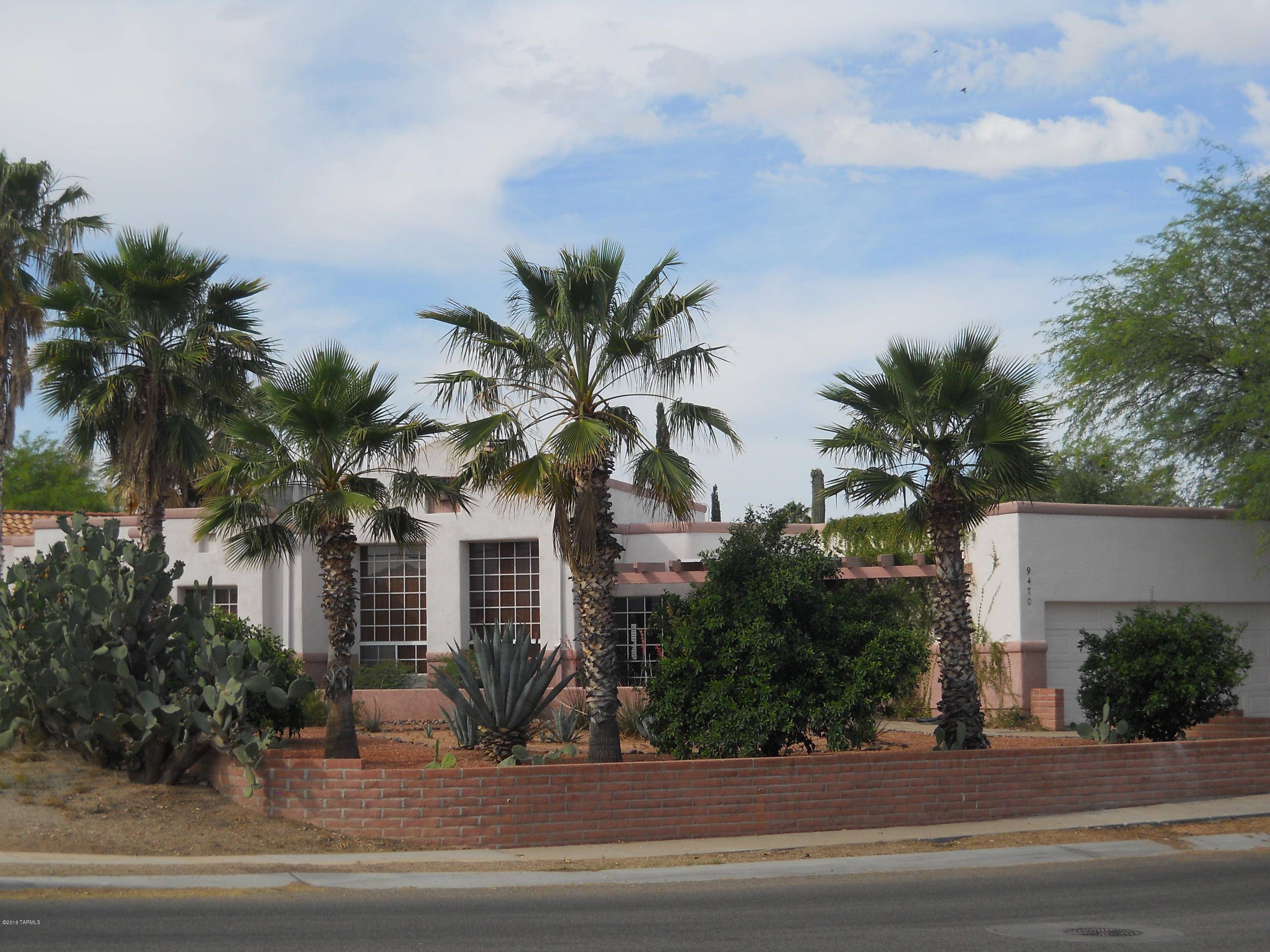 Tucson, AZ 85710,9470 E Rosewood Street