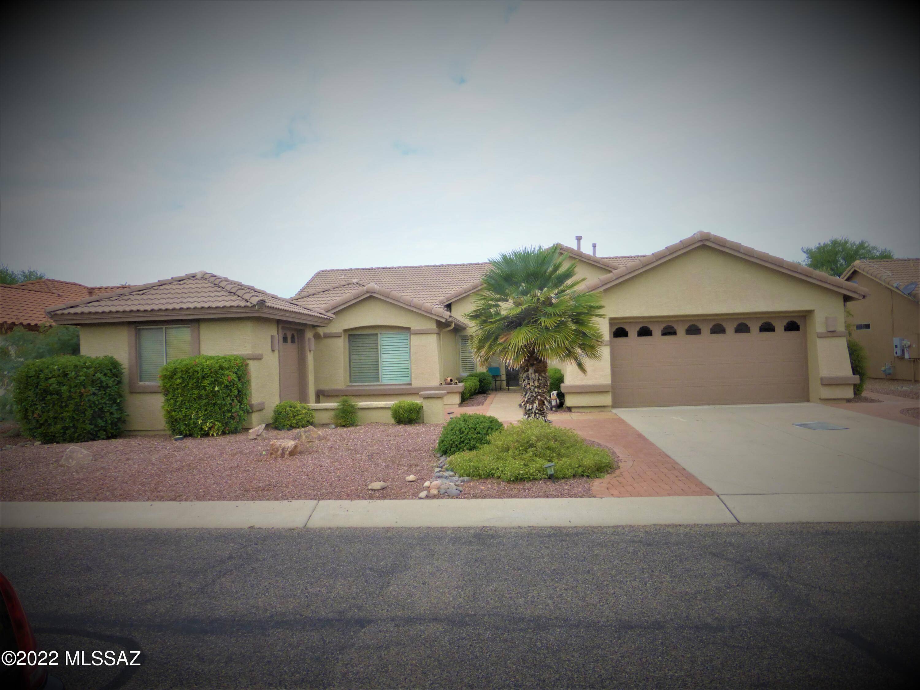 Green Valley, AZ 85614,1317 N Sun Catcher Way