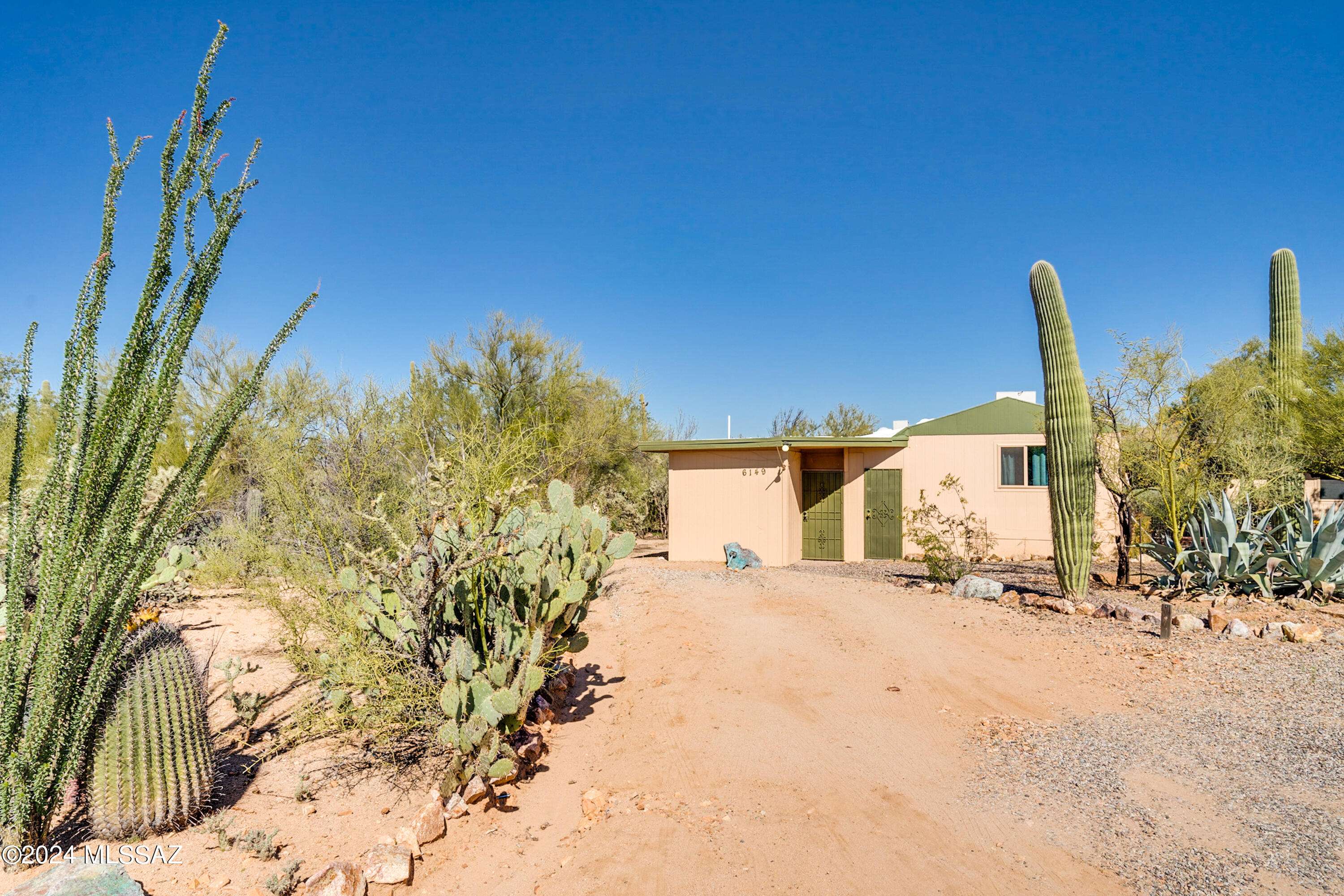 Tucson, AZ 85743,6149 N Van Ark Road