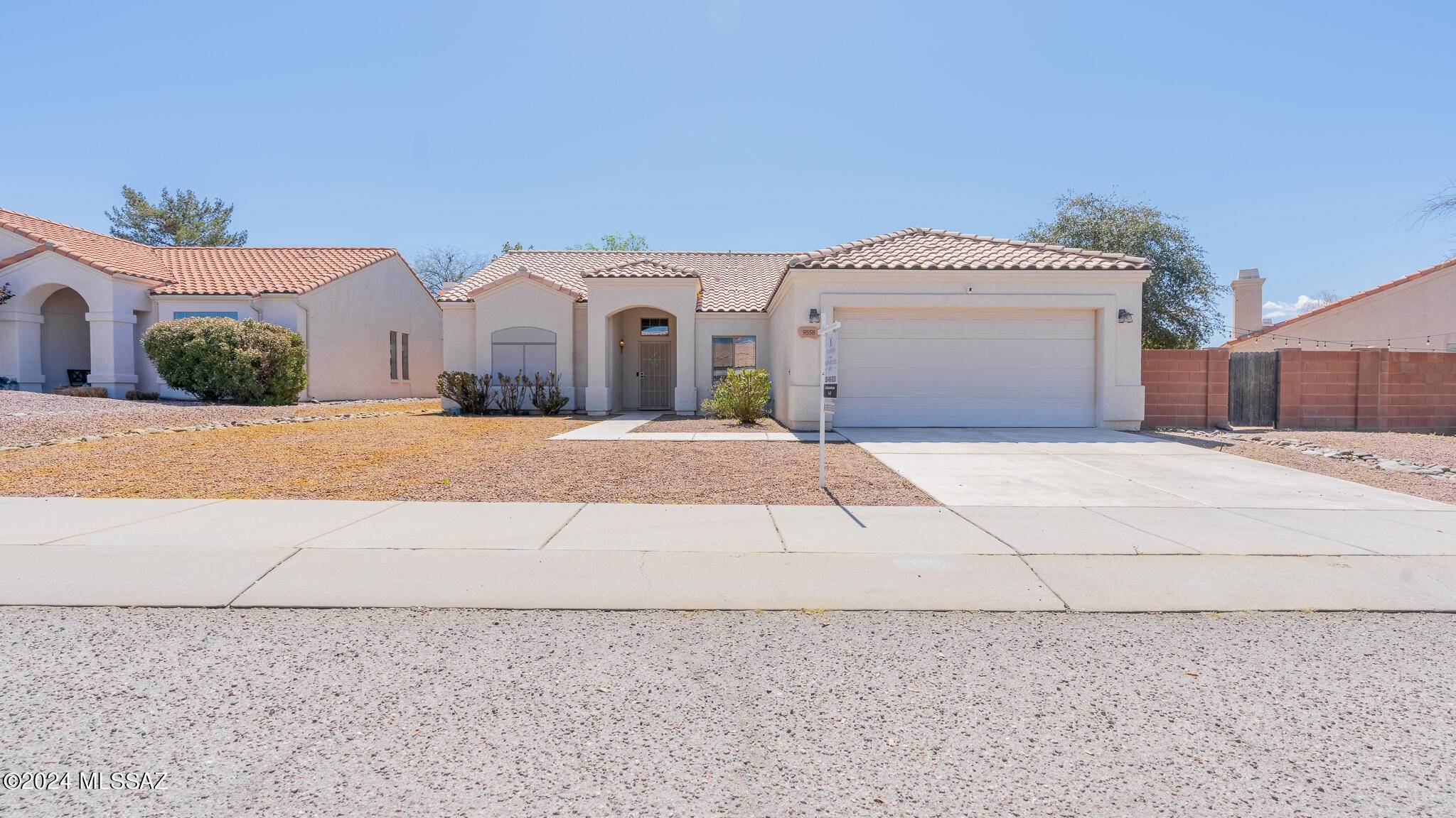 Tucson, AZ 85742,9558 N Crestone Drive