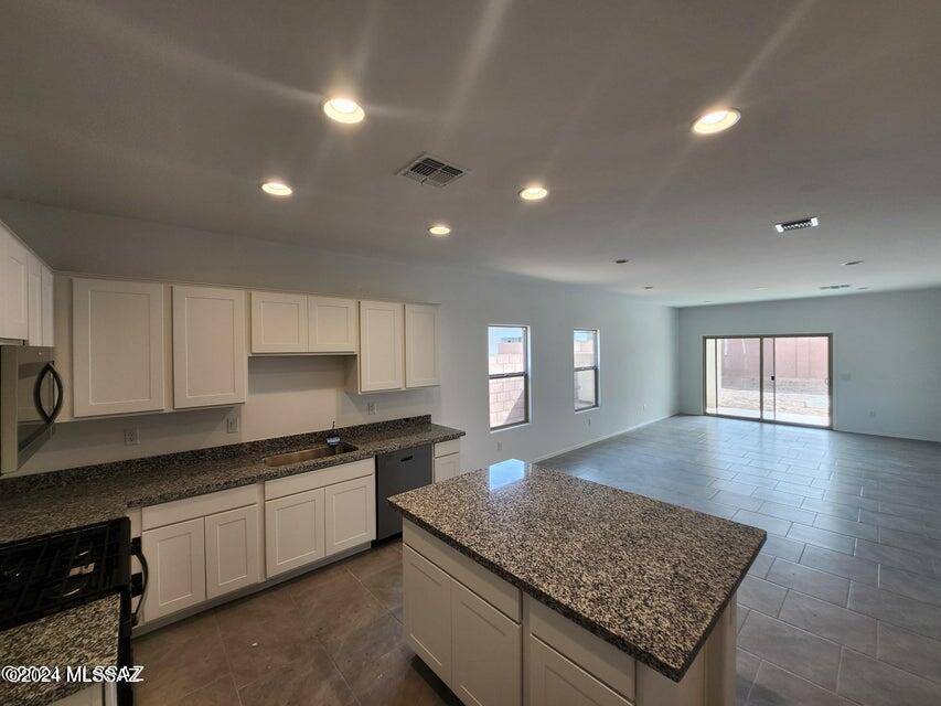 Tucson, AZ 85730,9720 E Gray Hawk Drive