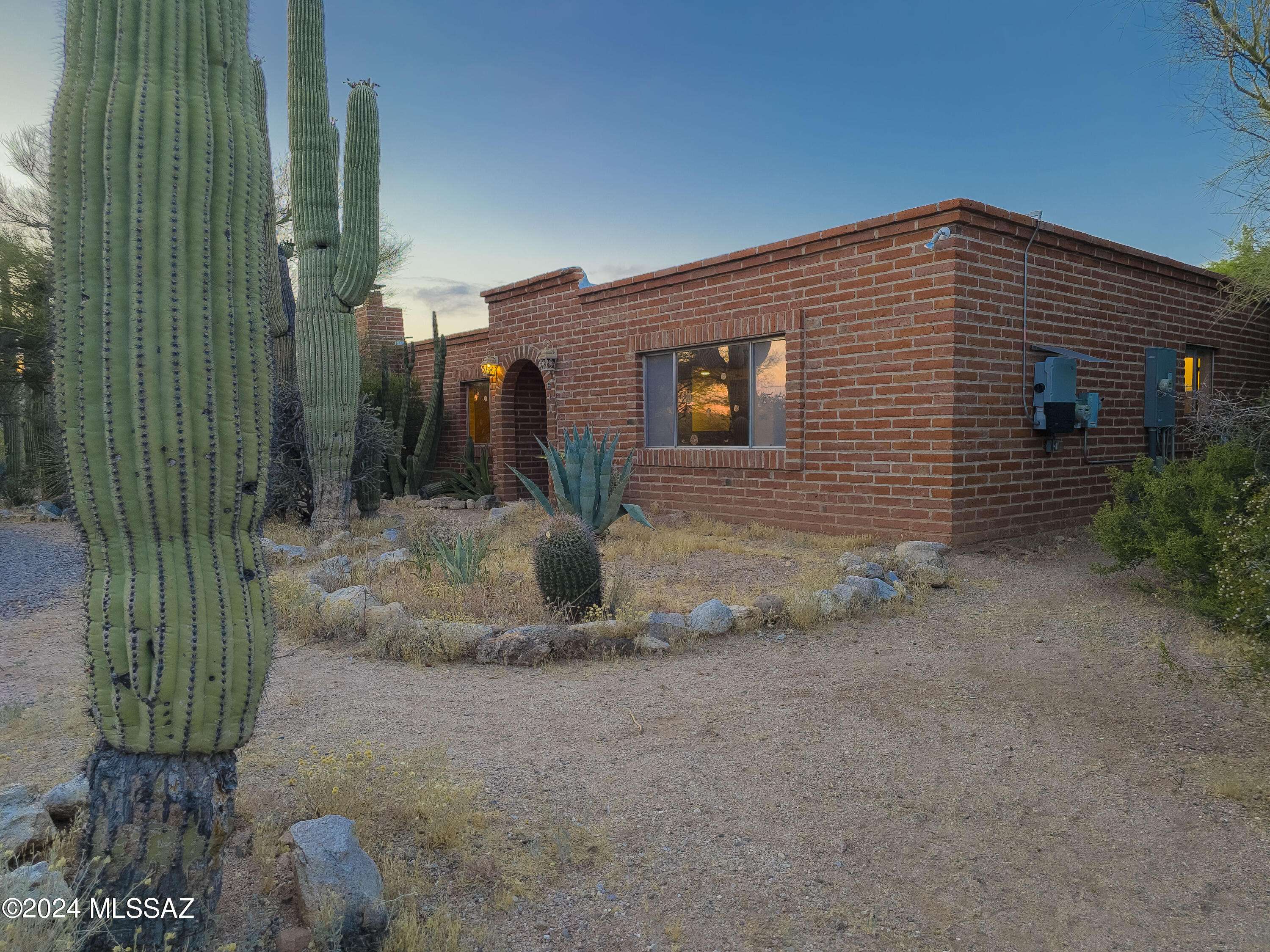 Tucson, AZ 85748,610 N Freeman Road