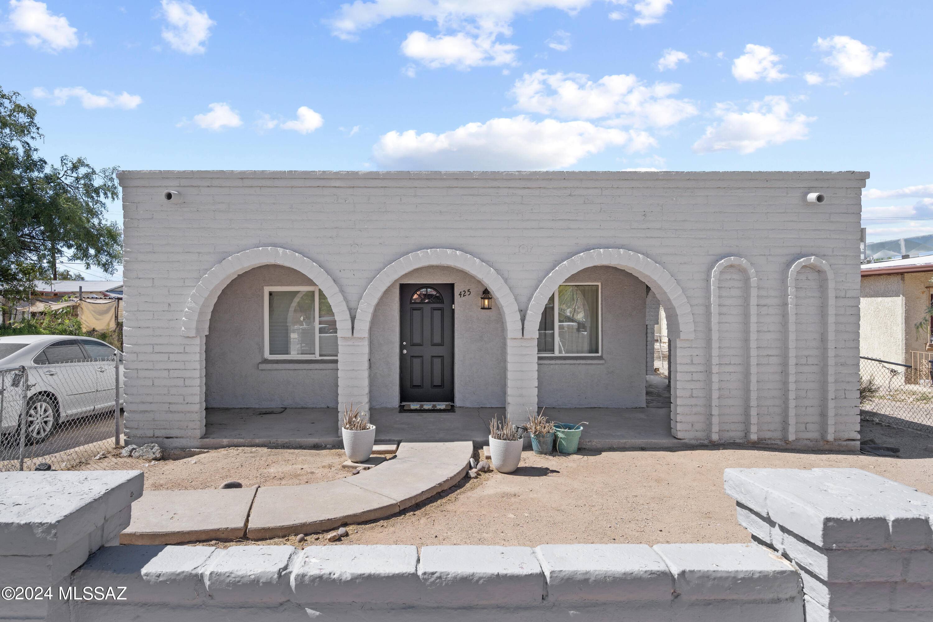 Tucson, AZ 85714,425 W Columbia Street