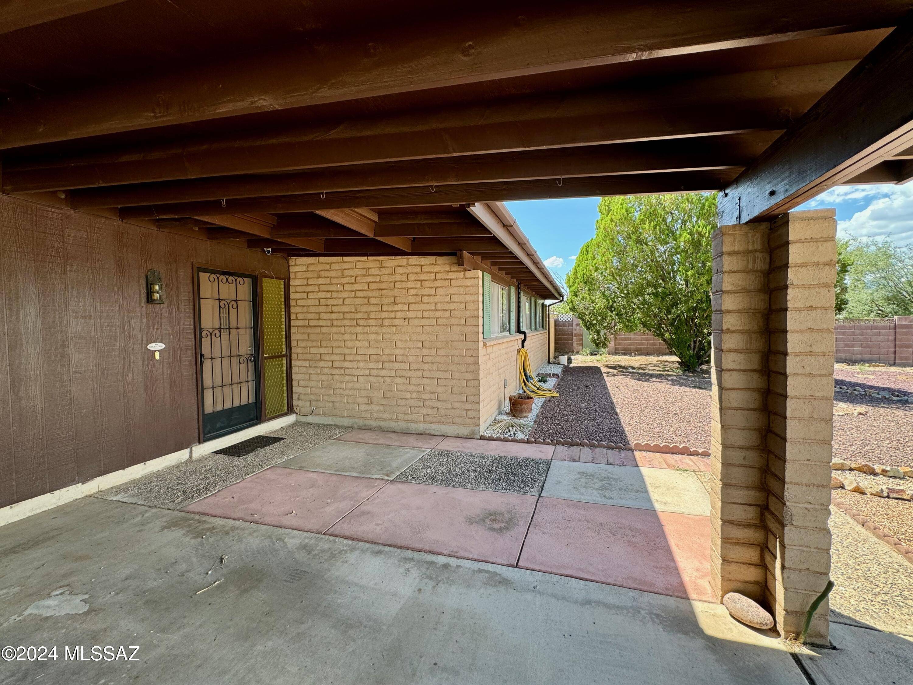 Tucson, AZ 85715,1461 N Arbor Circle