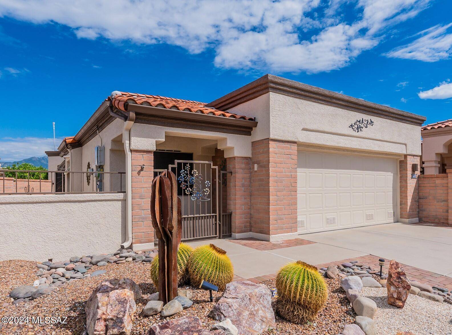 Green Valley, AZ 85622,4975 S Gloria View Court