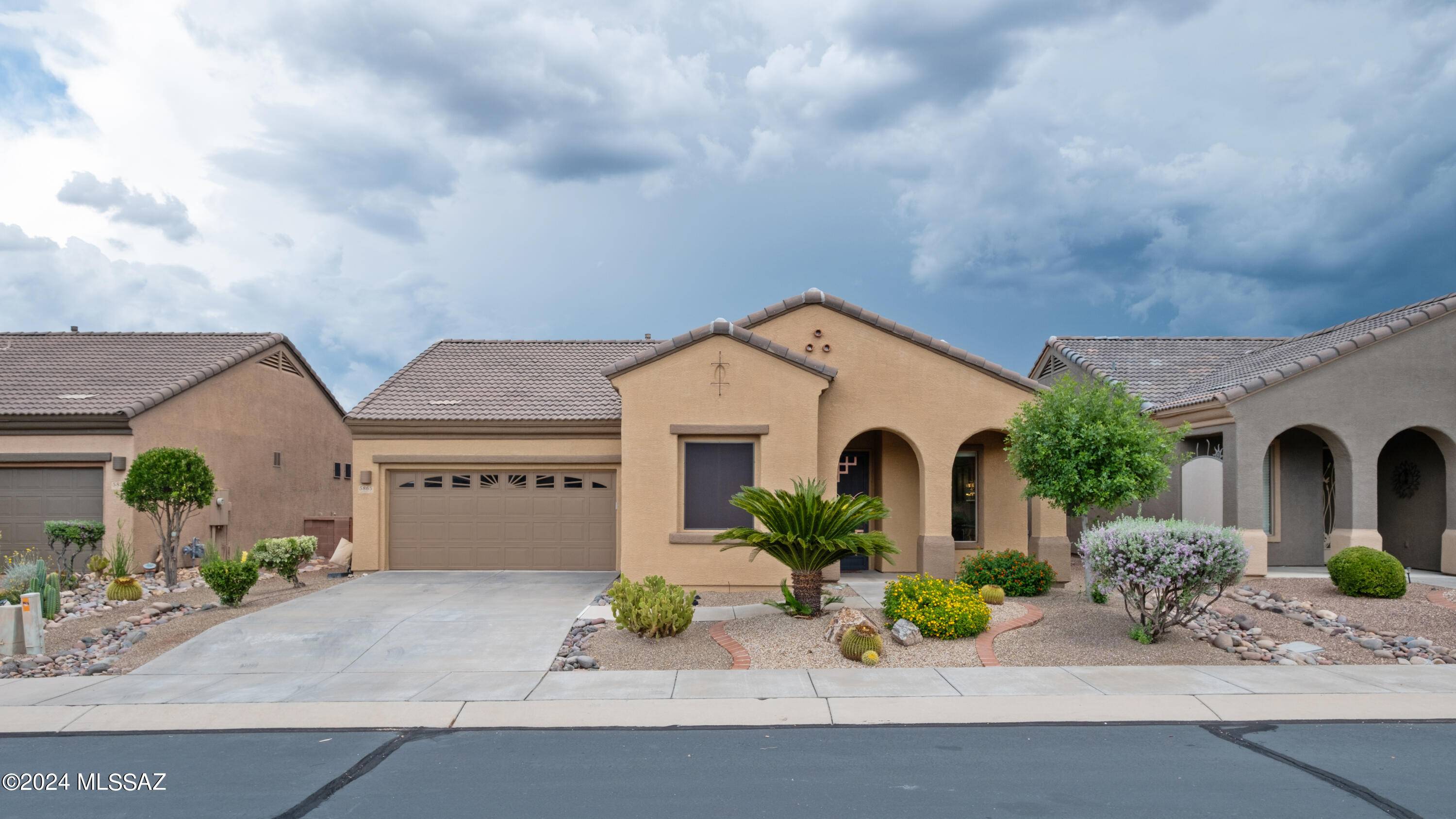 Green Valley, AZ 85622,5865 S Azure Vista Way