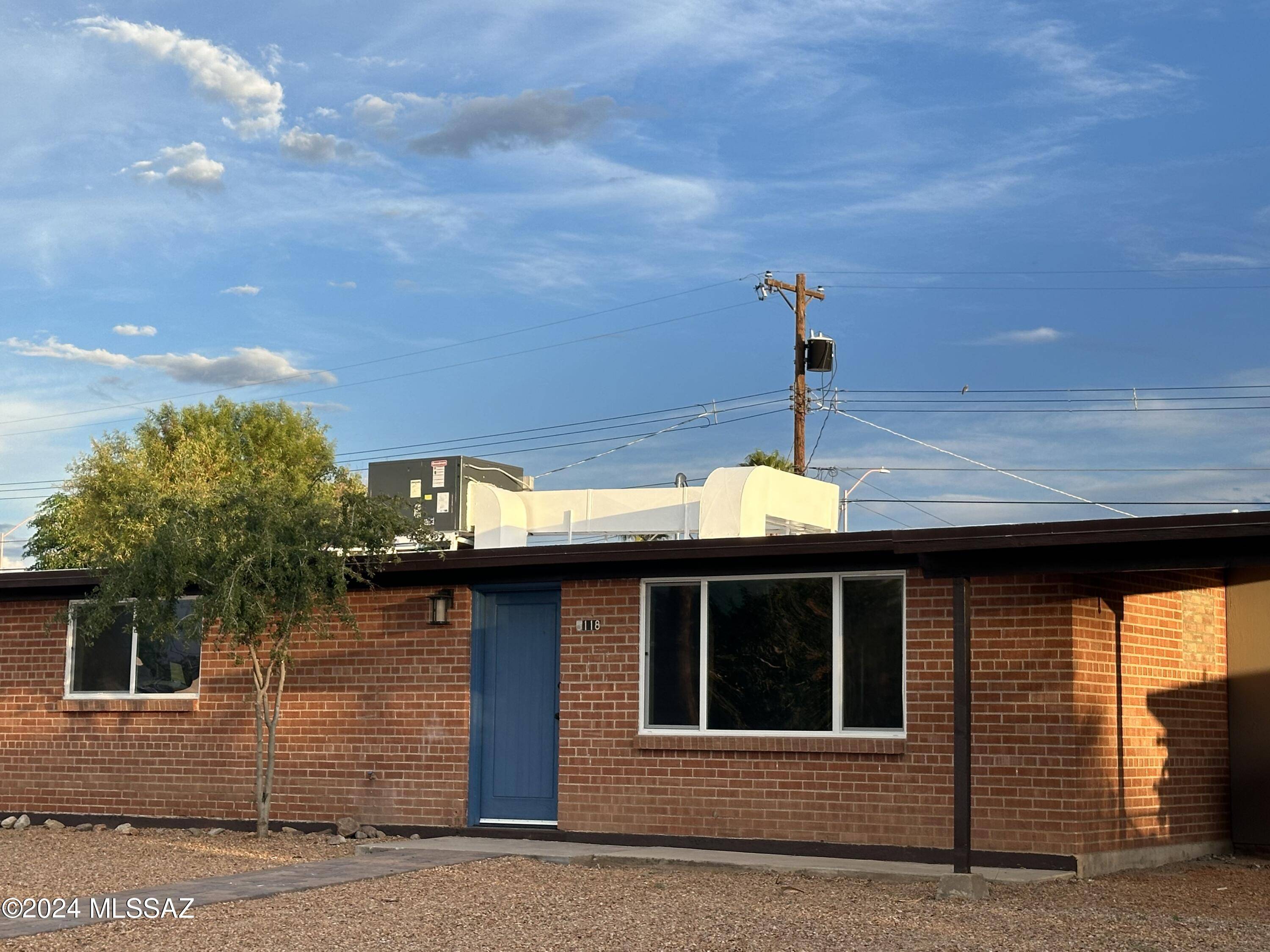 Tucson, AZ 85711,5118 E 26Th Street