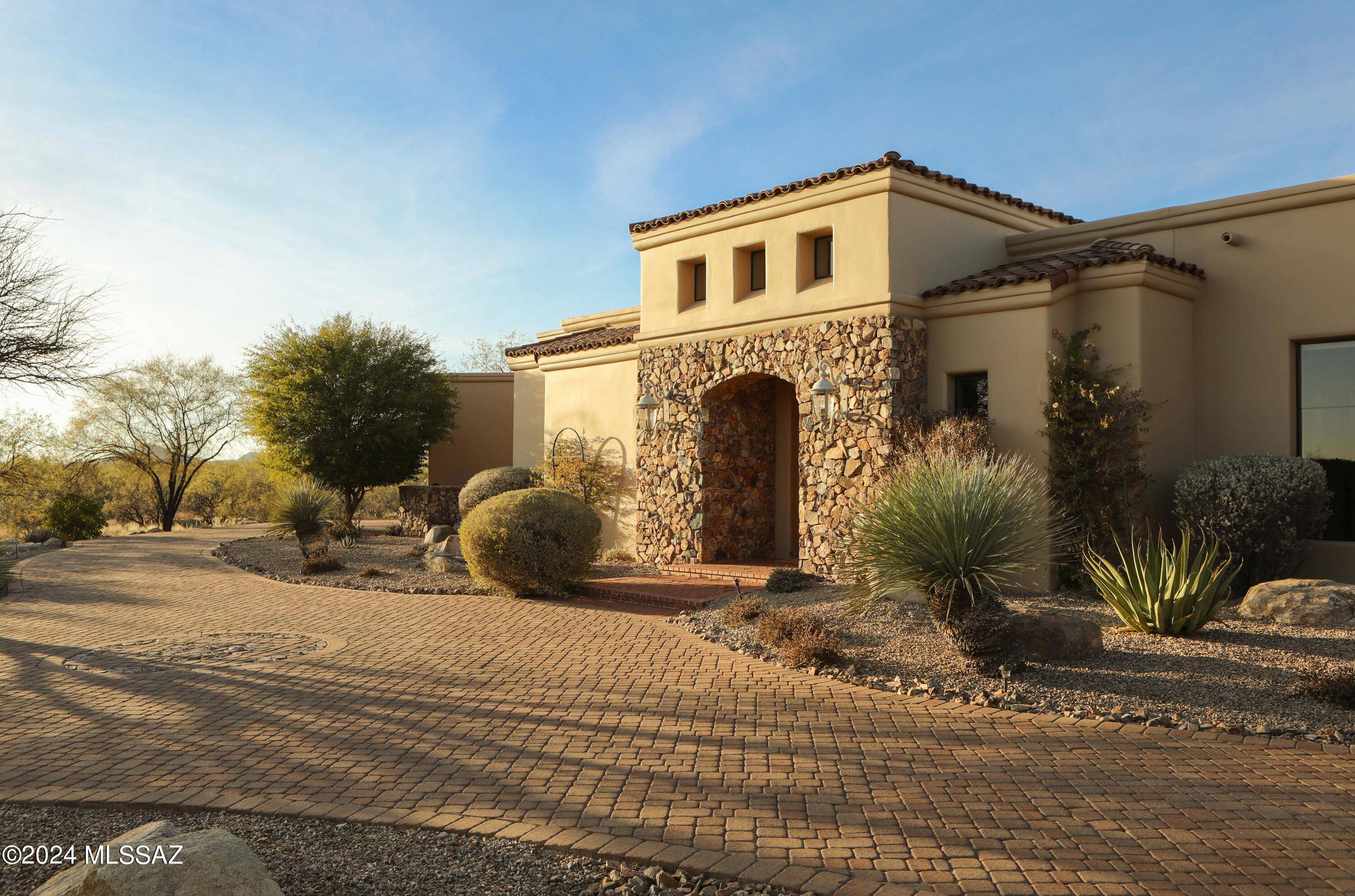 Oro Valley, AZ 85755,13951 N Old Forest Trail