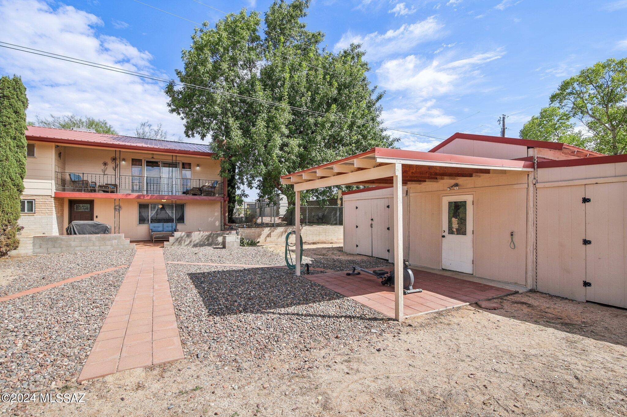 Benson, AZ 85602,721 Osage Drive