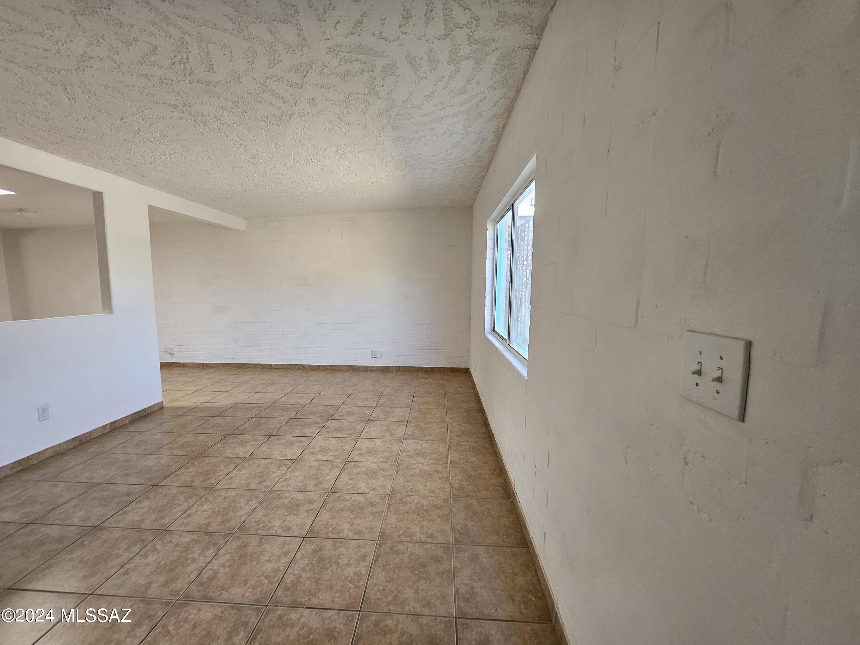 Tucson, AZ 85706,171 W Finedale Street