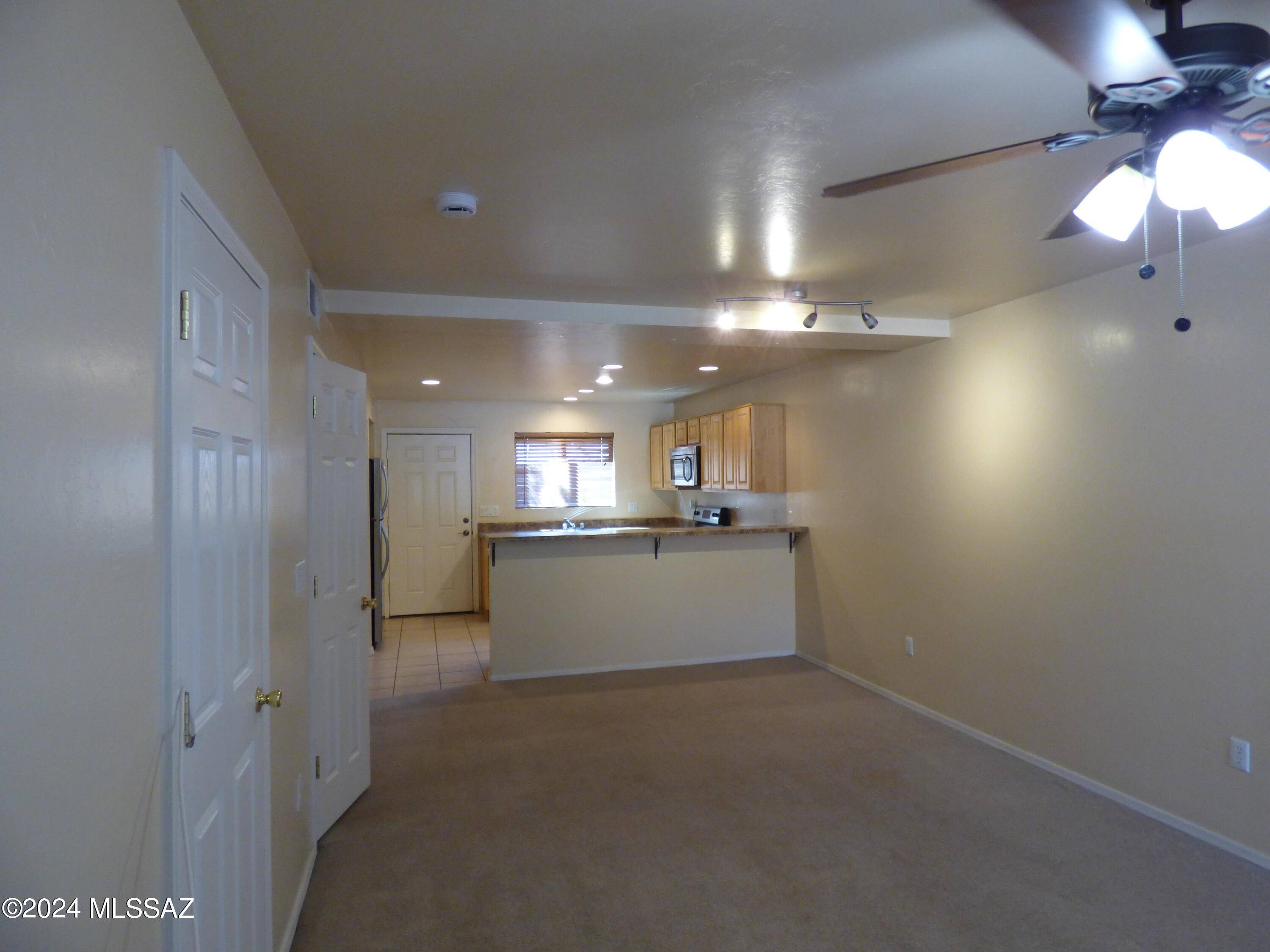 Tucson, AZ 85745,1077 N Riverside Drive #3