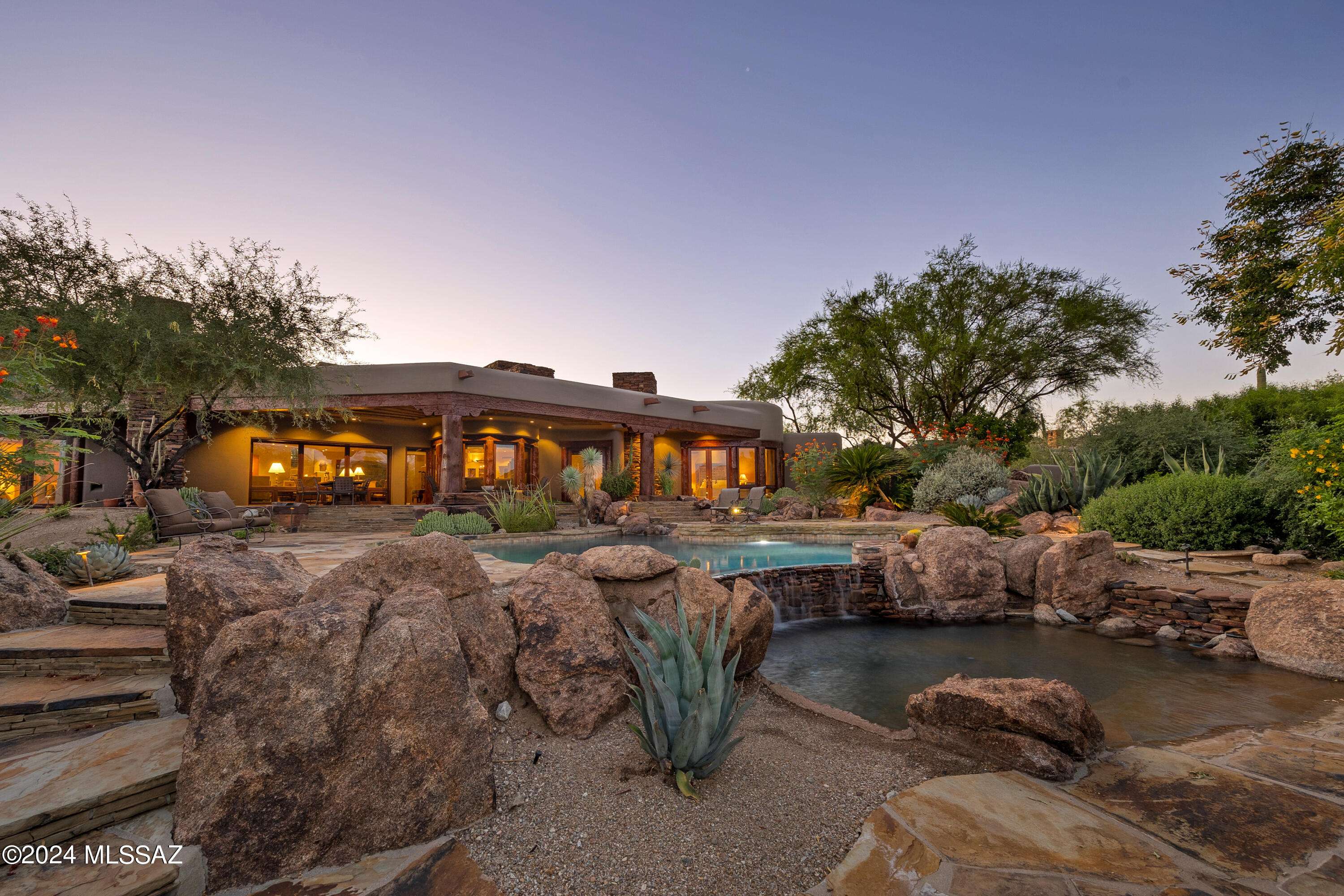 Oro Valley, AZ 85755,14426 Travertine Place