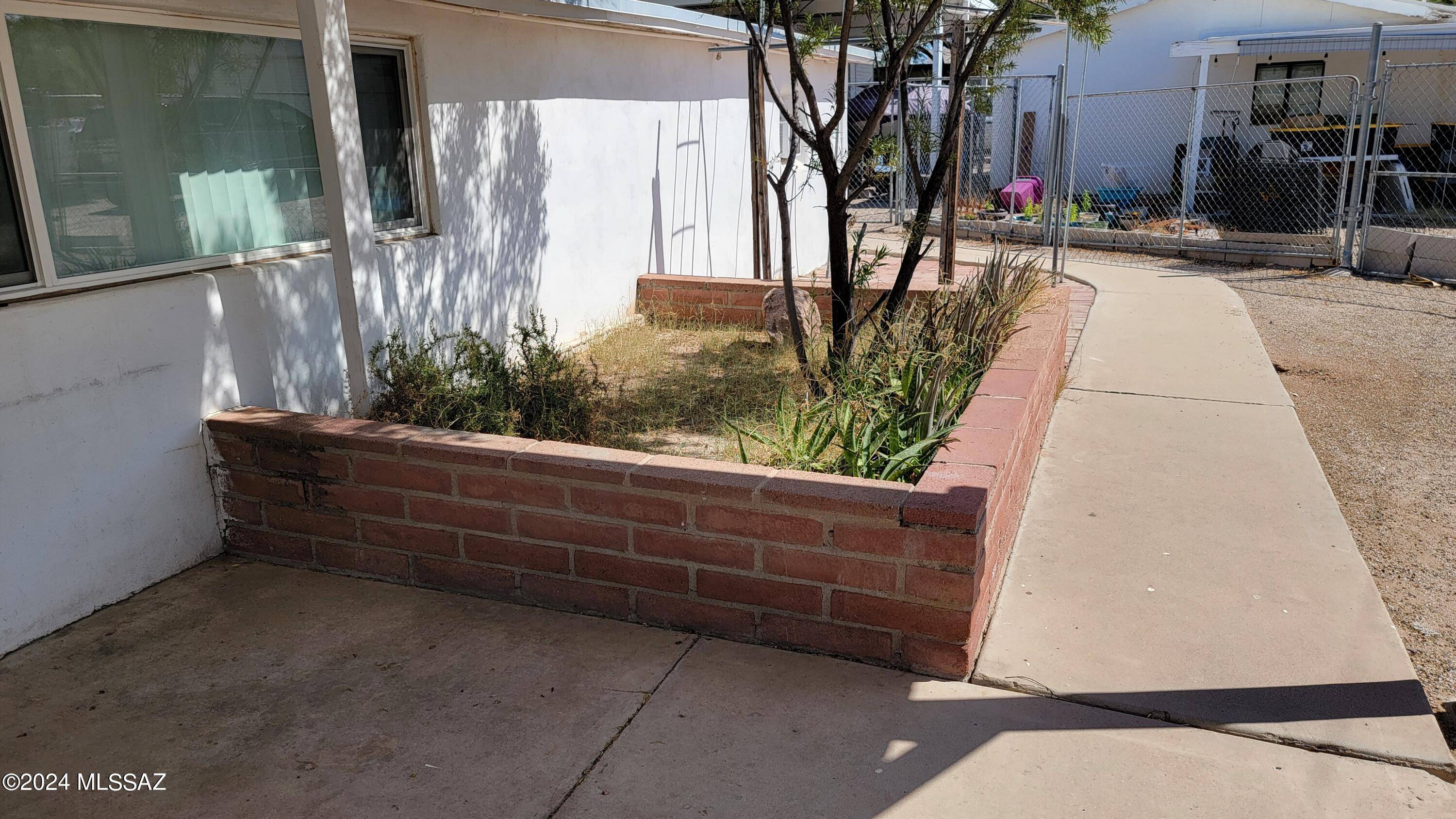 Tucson, AZ 85705,2726 N Estrella Avenue