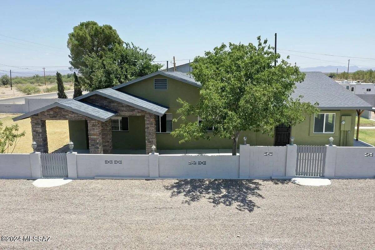 Safford, AZ 85546,925 W Cactus Road