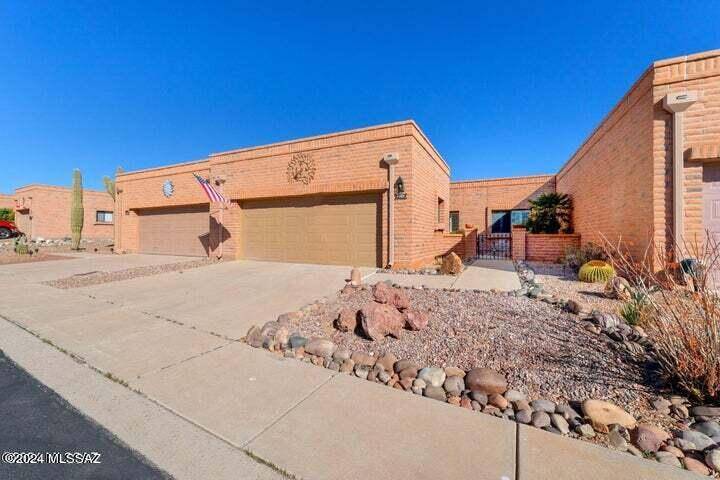 Green Valley, AZ 85622,1006 W Calle De Pitahaya