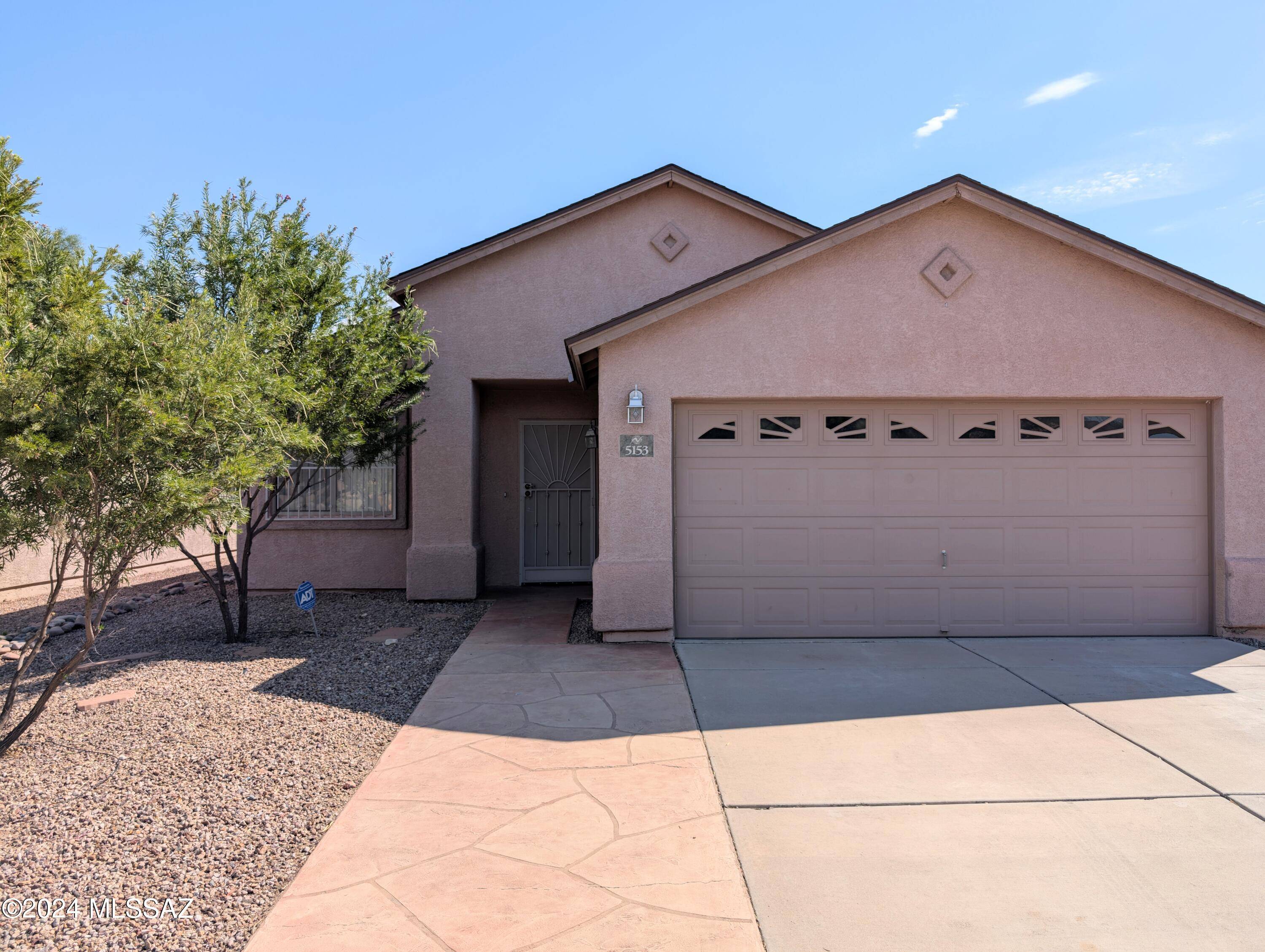 Tucson, AZ 85746,5153 S Lavender Moon Way