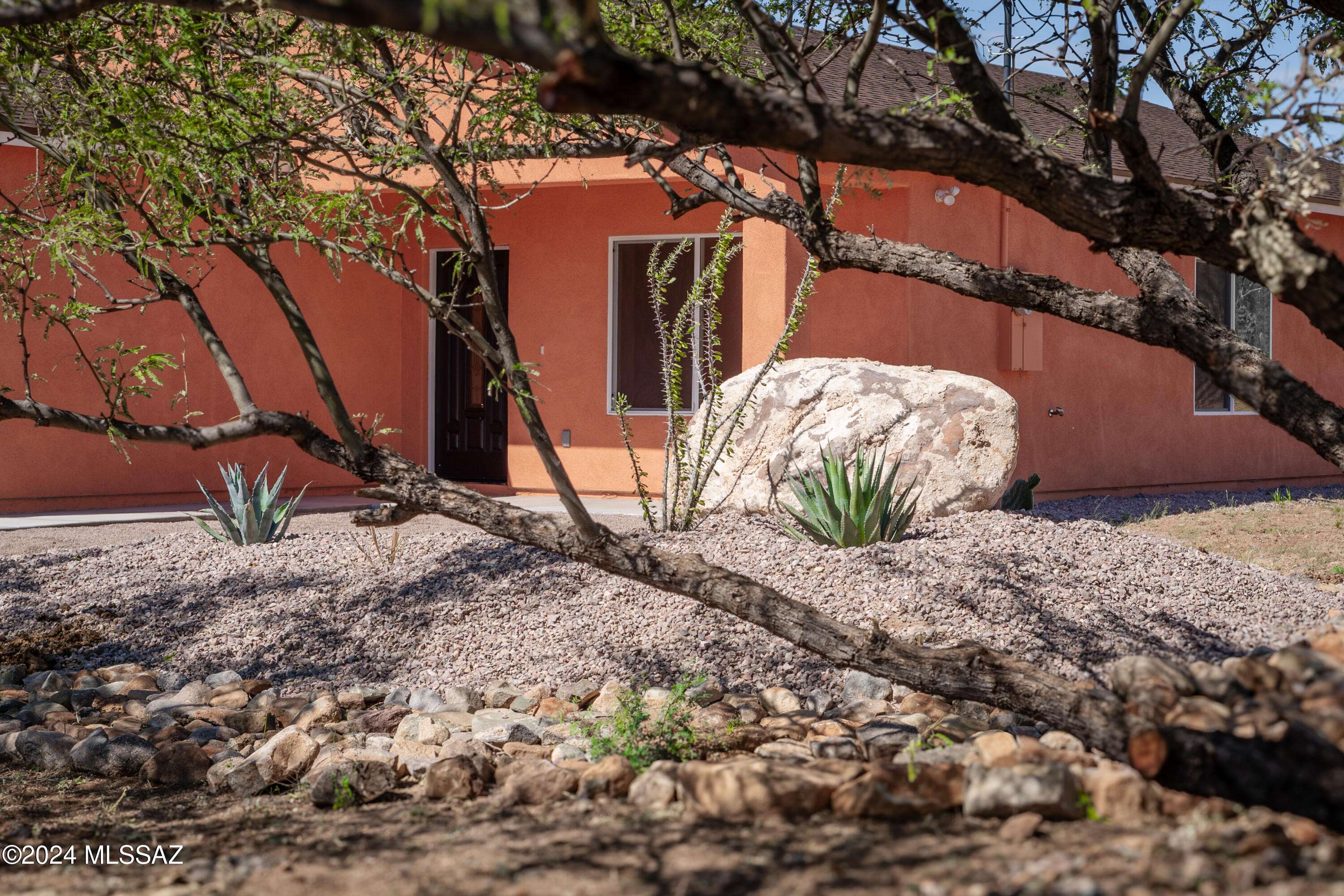 Rio Rico, AZ 85648,91 Avenida De Las Naciones