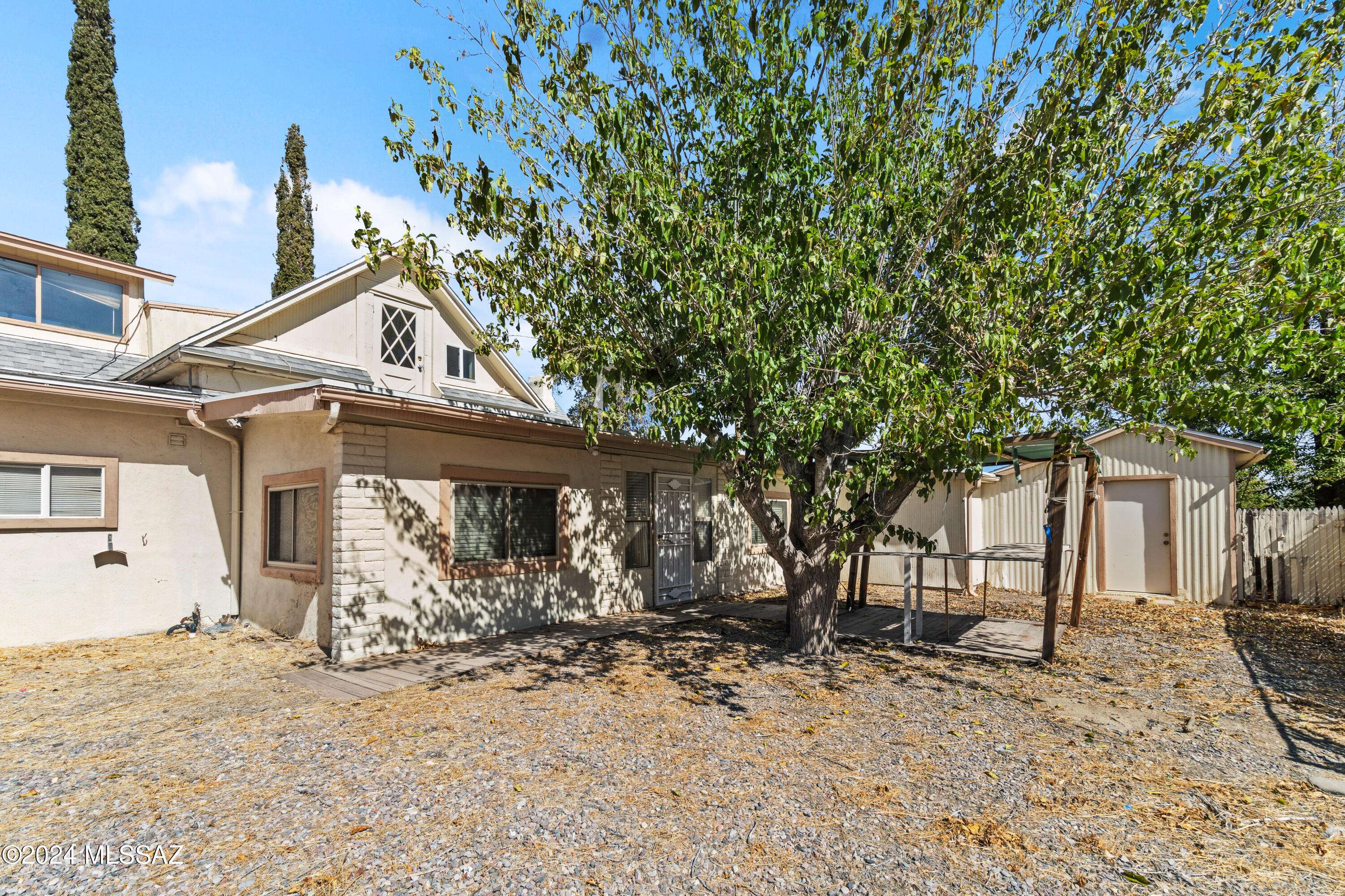 Safford, AZ 85546,229 W 15th Street