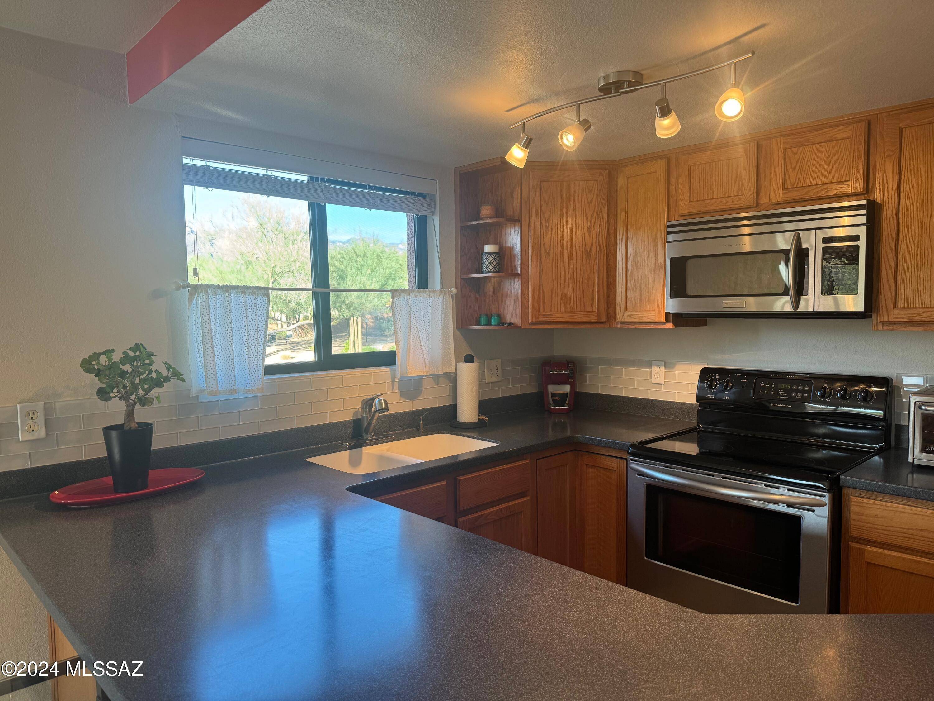 Tucson, AZ 85750,5051 N Sabino Canyon Road #2200