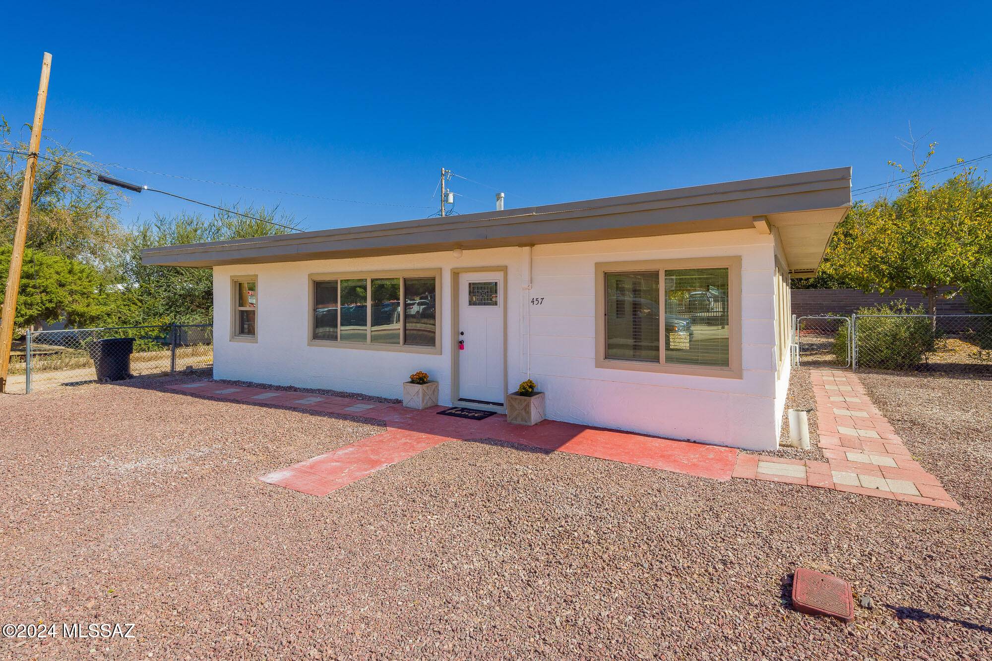 Benson, AZ 85602,457 S Patagonia Street