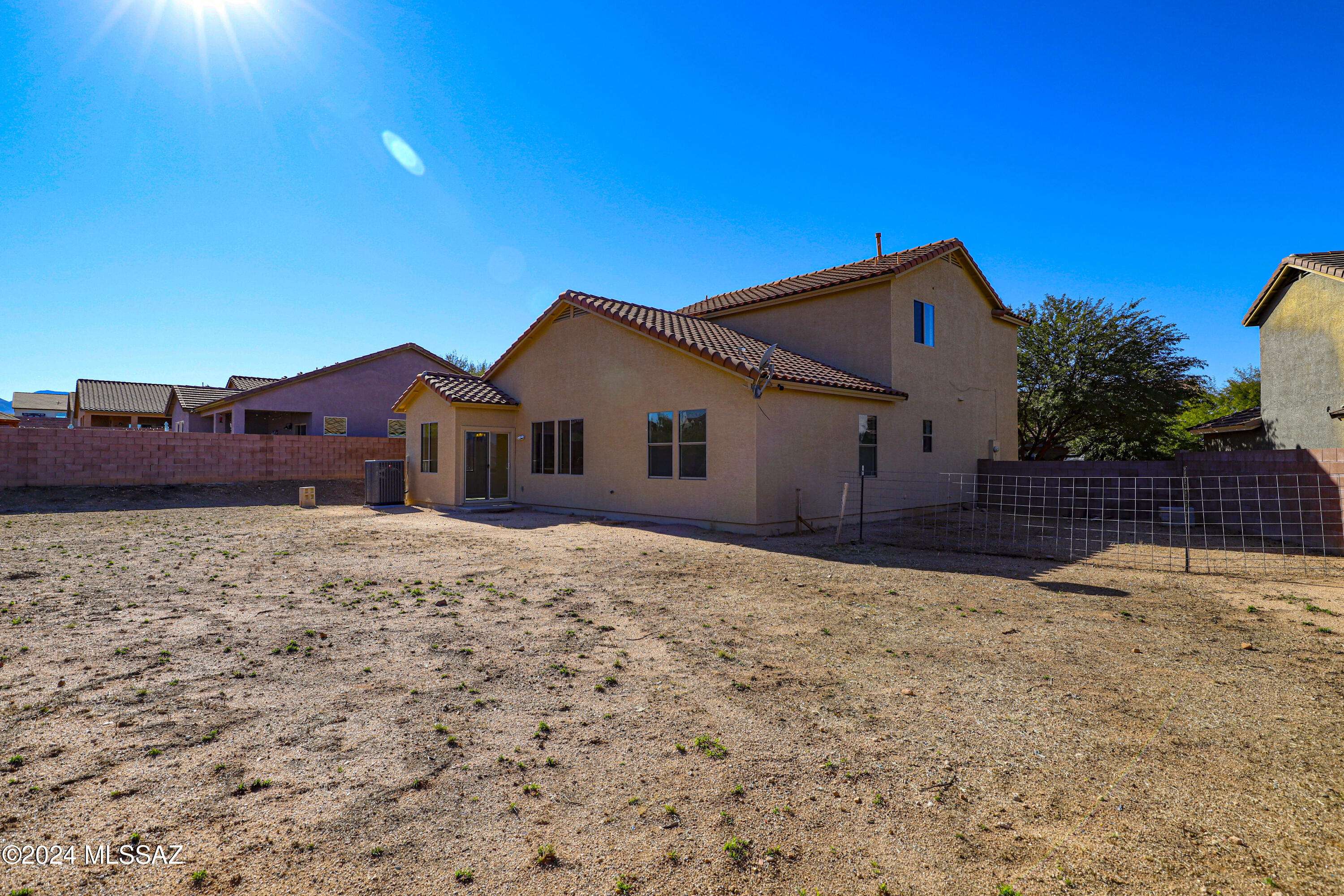 Benson, AZ 85602,927 S White Calcite Street