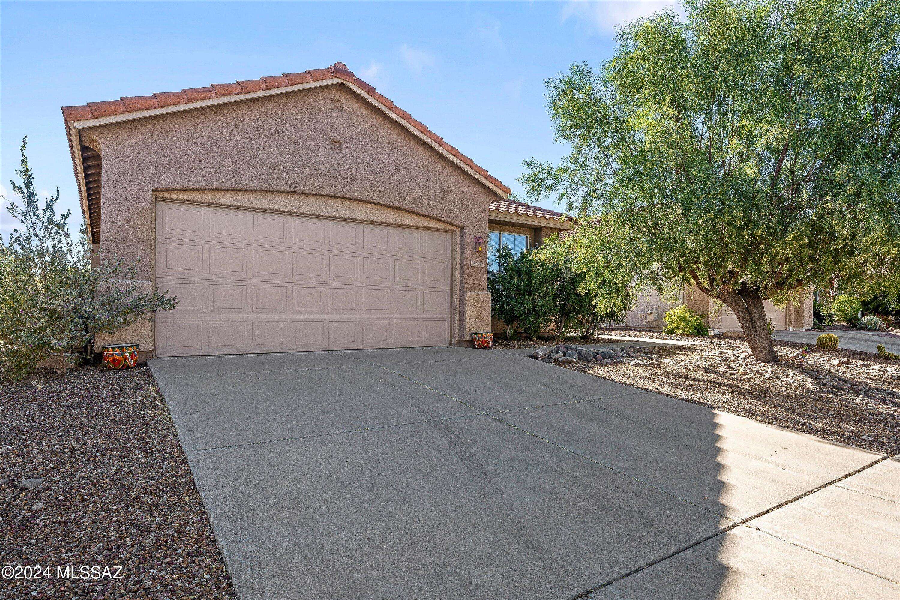 Tucson, AZ 85743,9510 N Twinkling Shadows Way