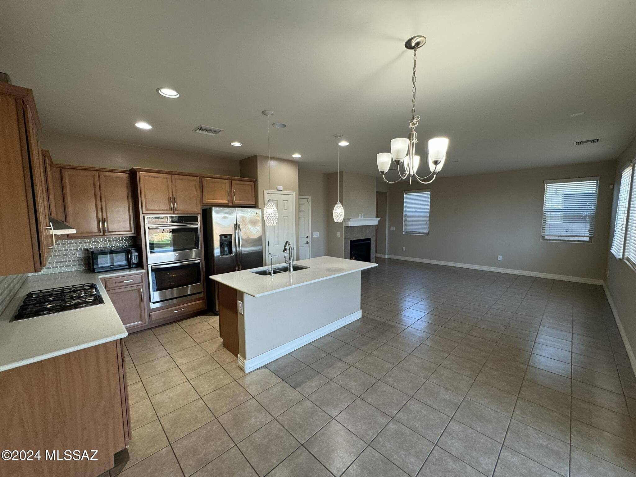 Tucson, AZ 85756,8039 S Dolphin Way