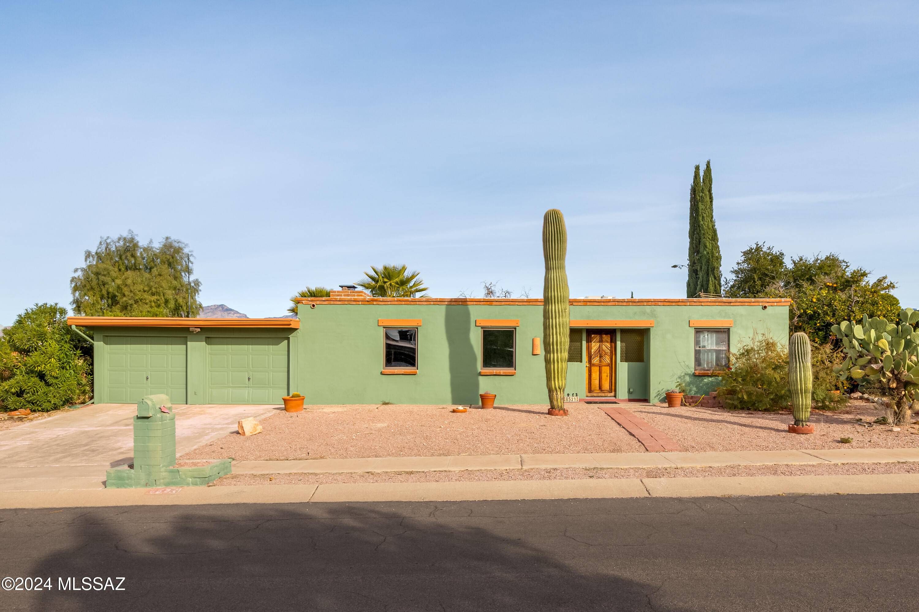 Tucson, AZ 85715,8521 E Mabel Place