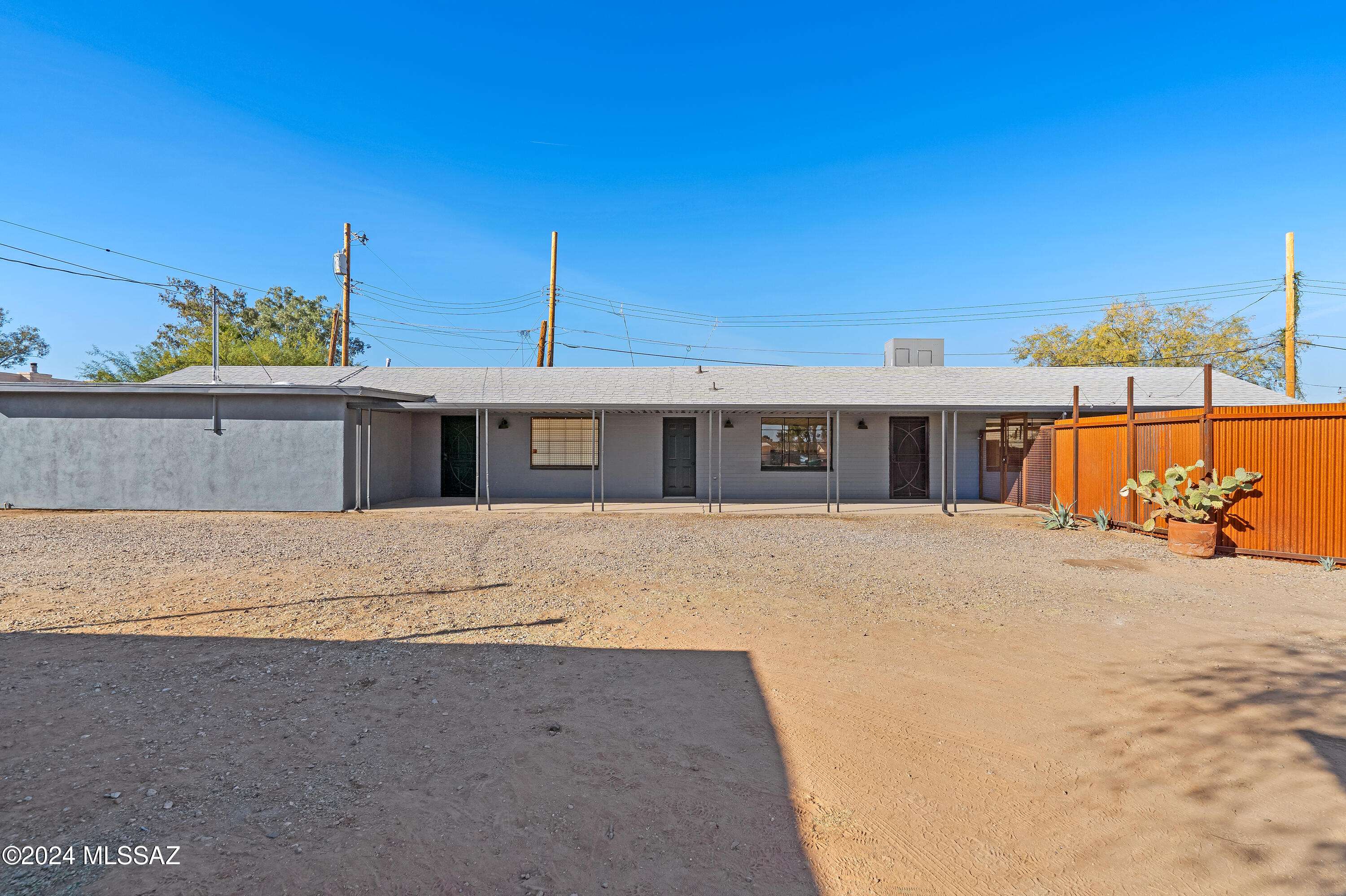 Tucson, AZ 85712,2013 N Swan Road