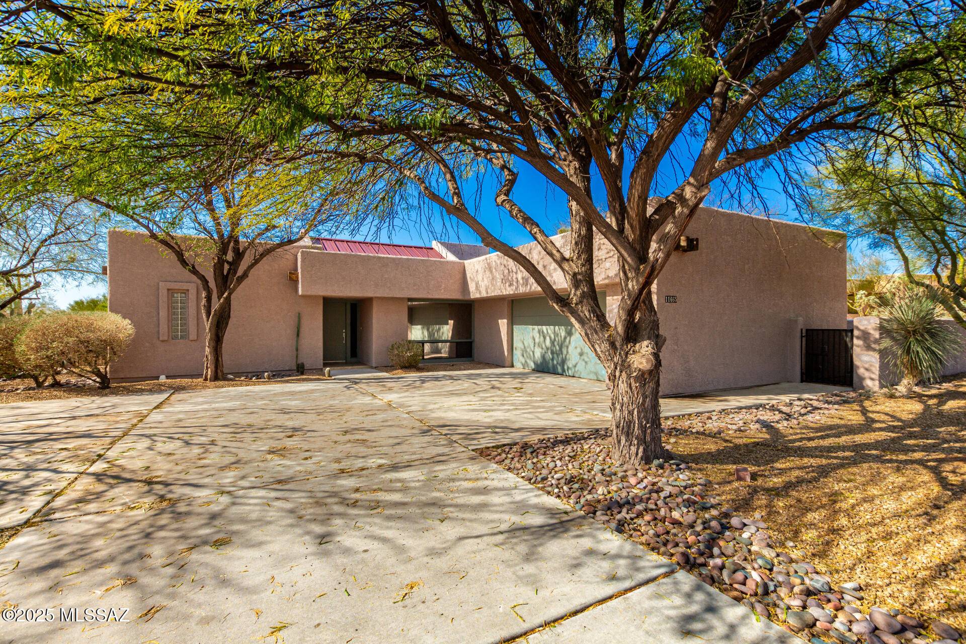 Tucson, AZ 85737,11665 N Via De La Verbenita