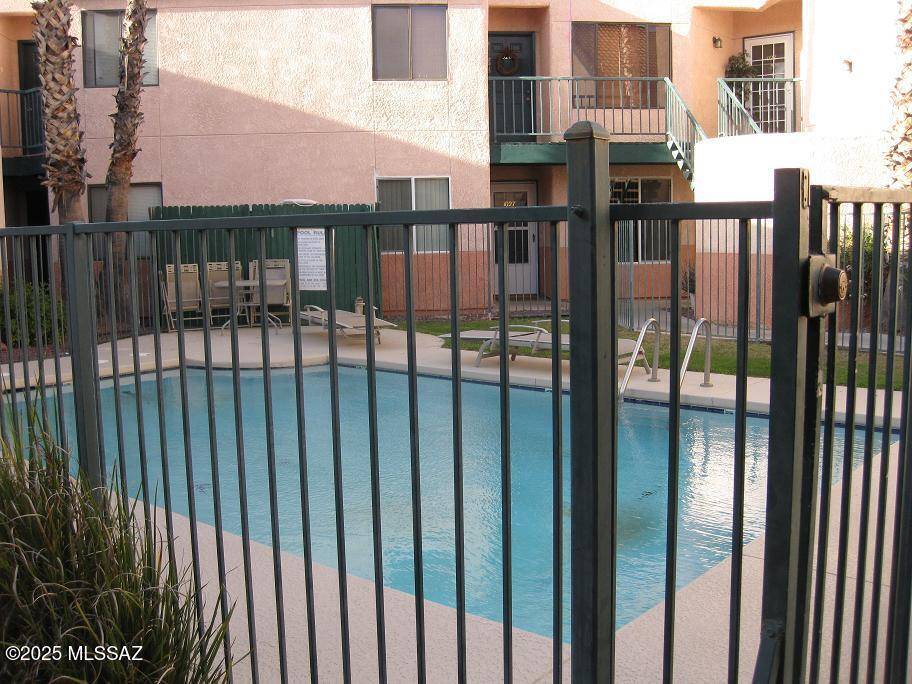 Tucson, AZ 85716,3690 N Country Club Road #1017