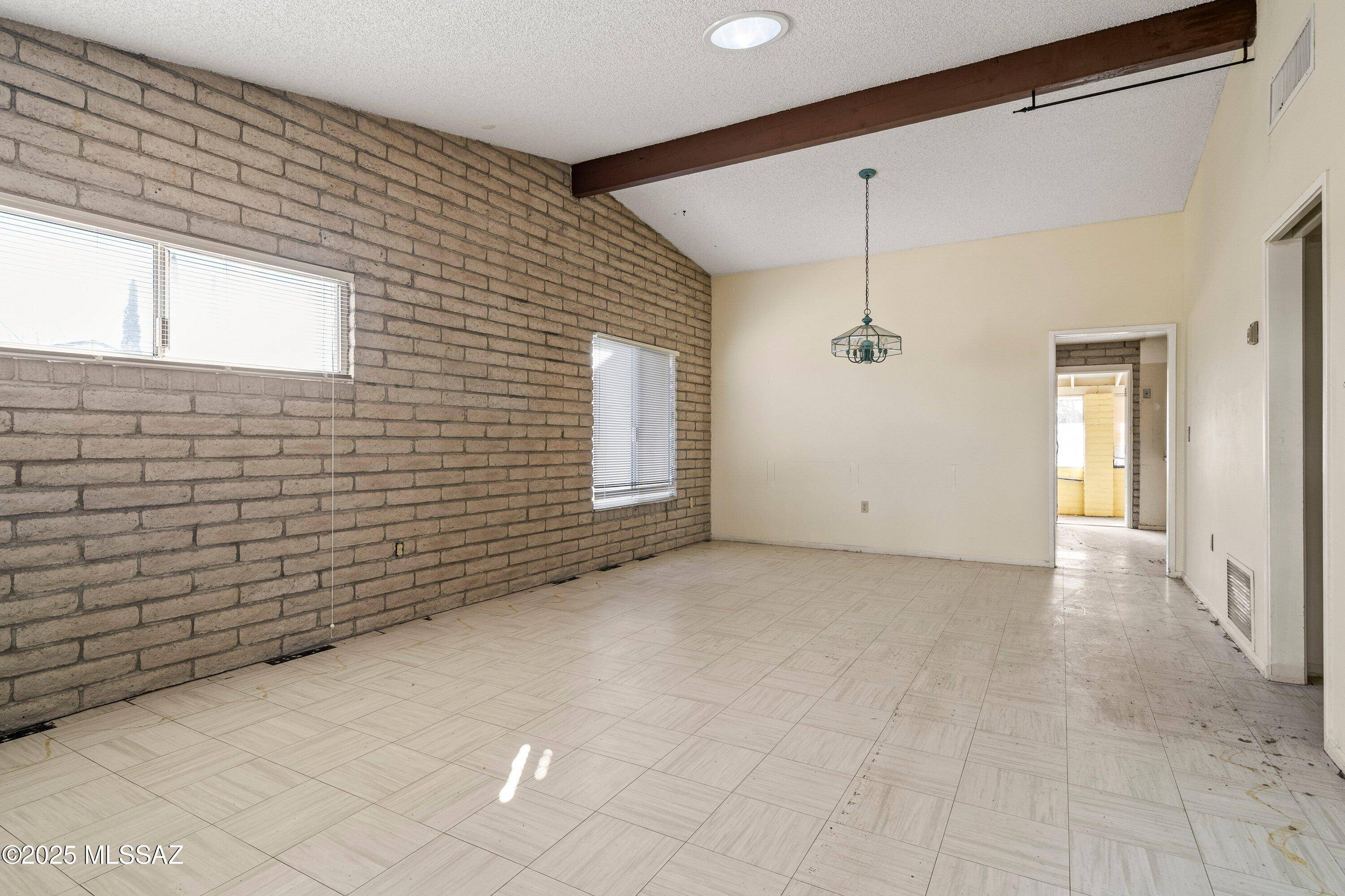 San Manuel, AZ 85631,102 E Avenue H