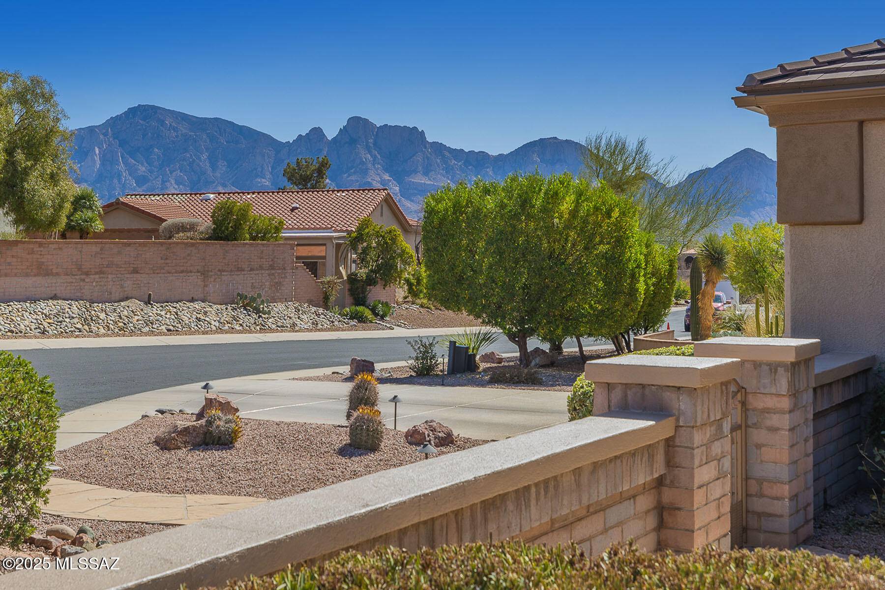 Oro Valley, AZ 85755,13965 N Embassy Drive