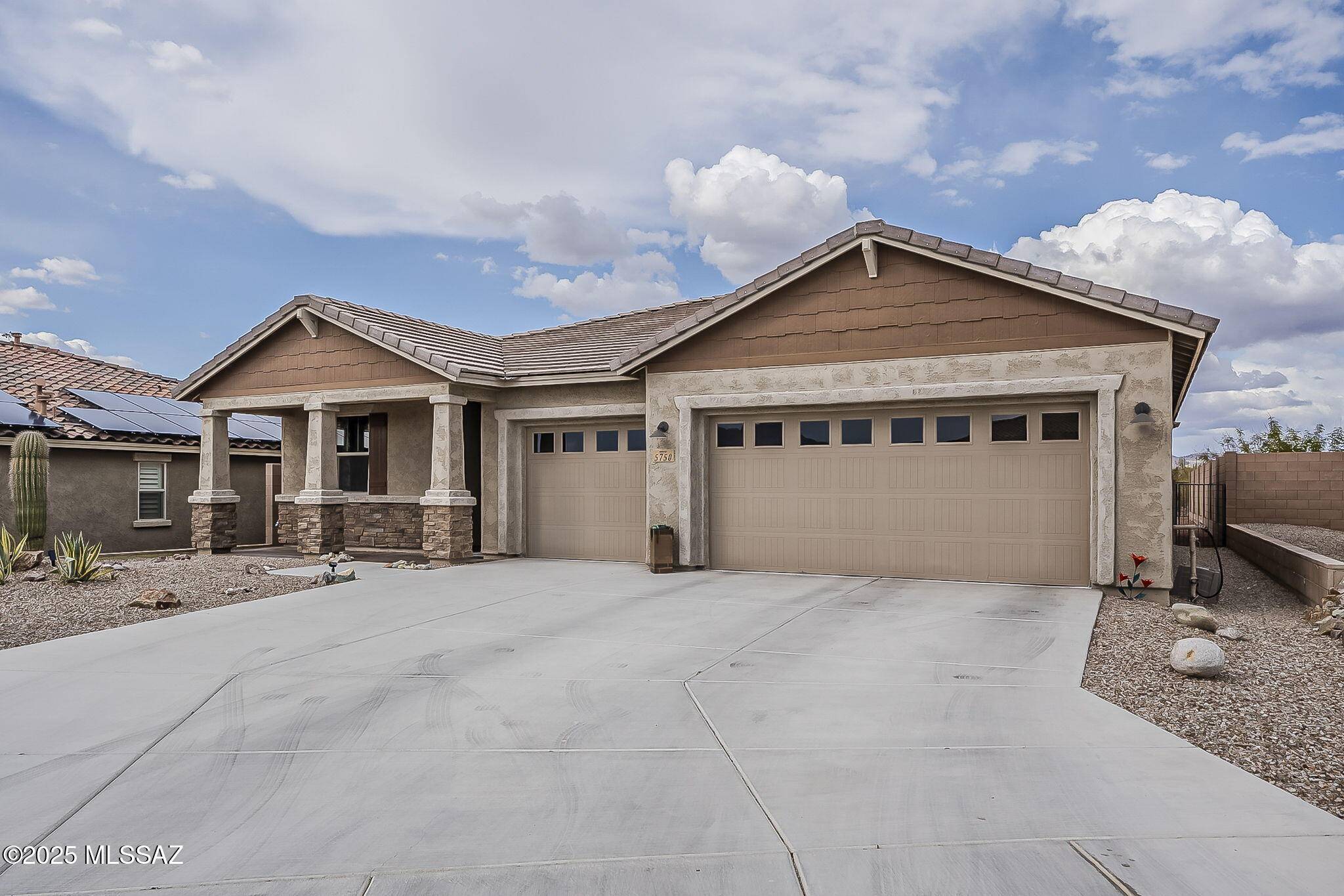 Tucson, AZ 85742,5750 W Indian Cloud Place