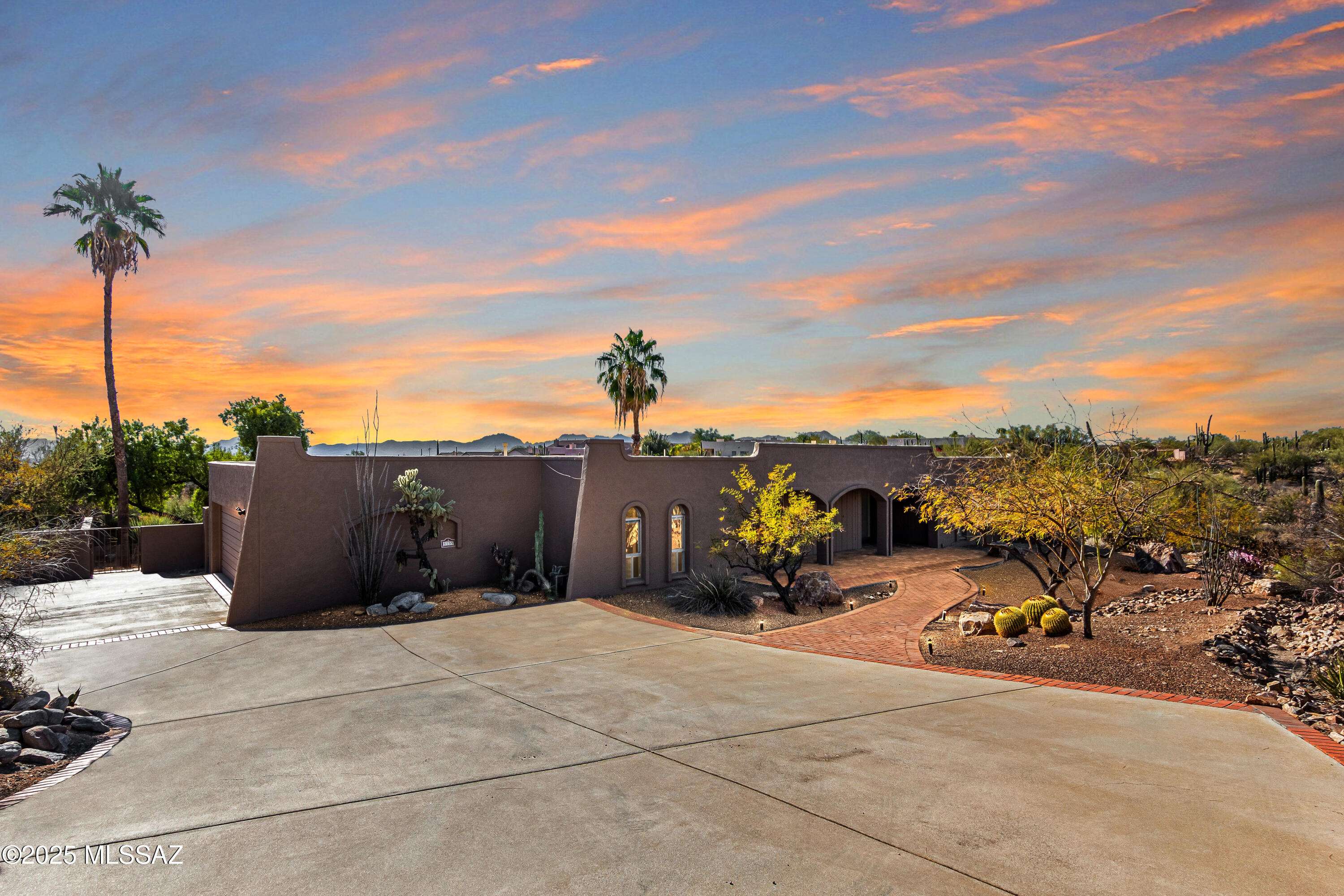 Tucson, AZ 85718,5135 N Via Condesa