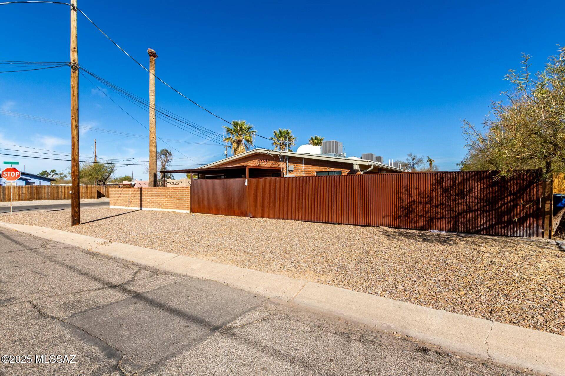 Tucson, AZ 85719,3932 N Park Avenue