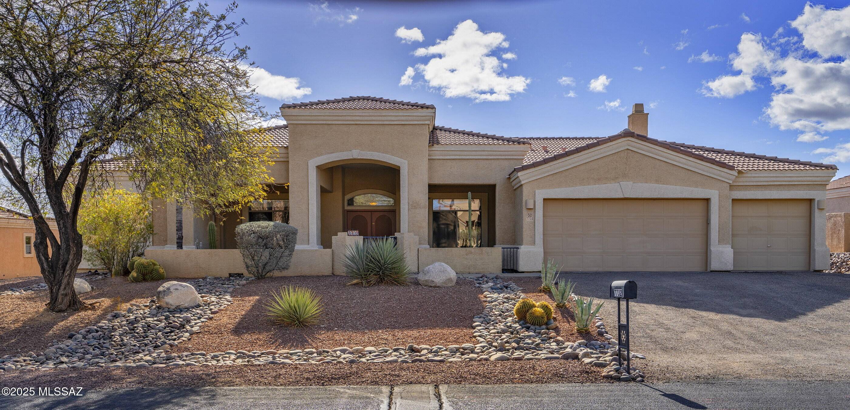 Tucson, AZ 85743,7732 N Via Atascadero