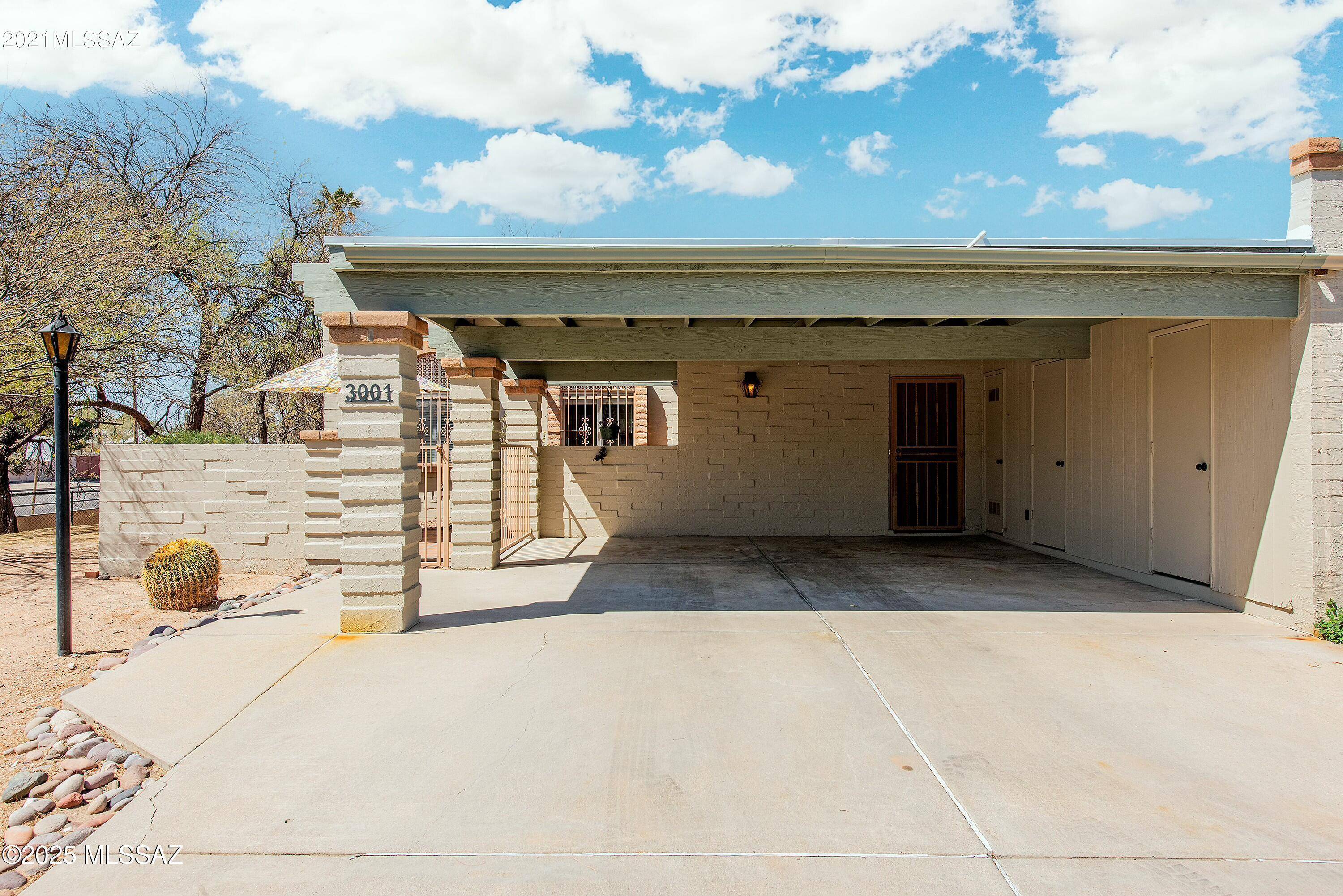 Tucson, AZ 85712,3001 N Desert Drive