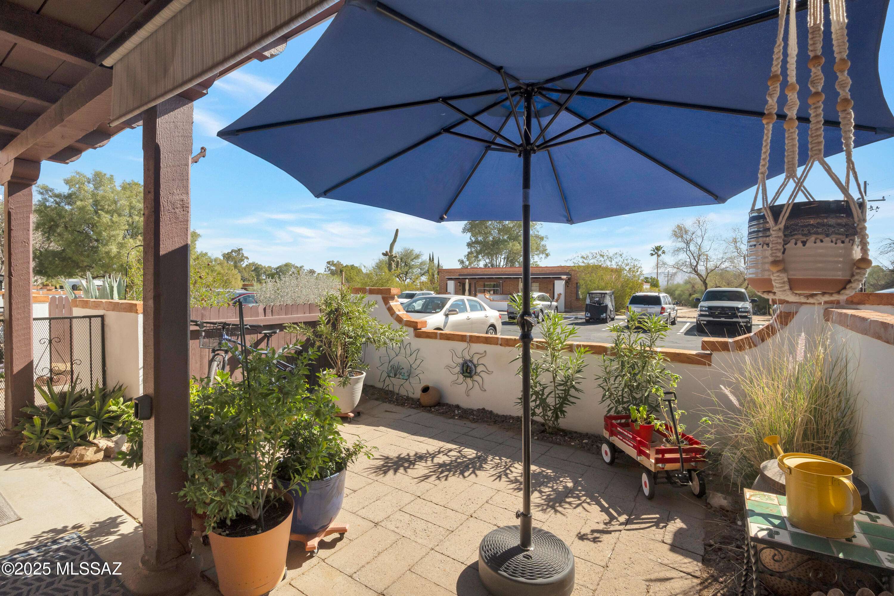 Green Valley, AZ 85614,522 S Paseo Madera  #B