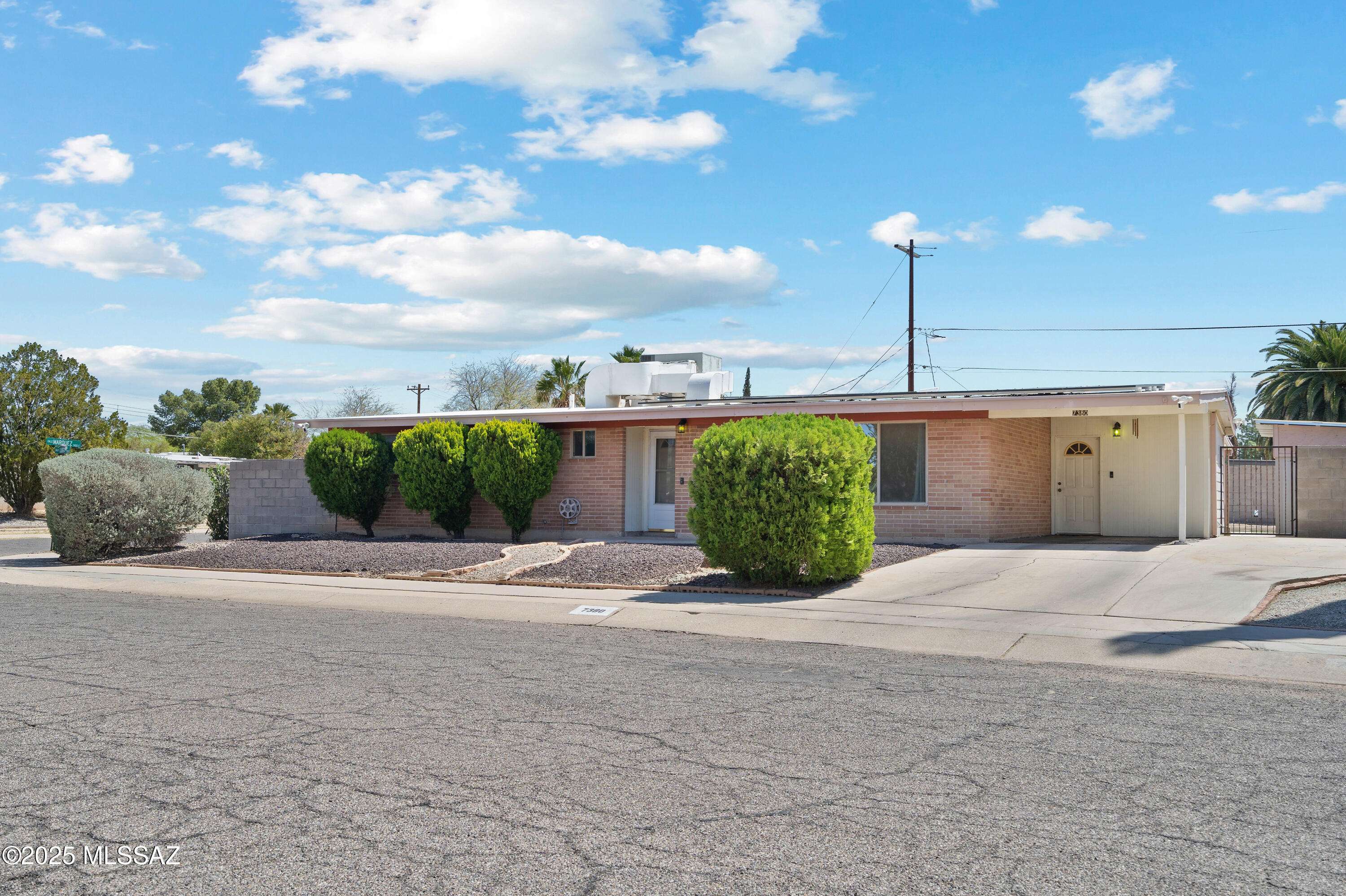 Tucson, AZ 85710