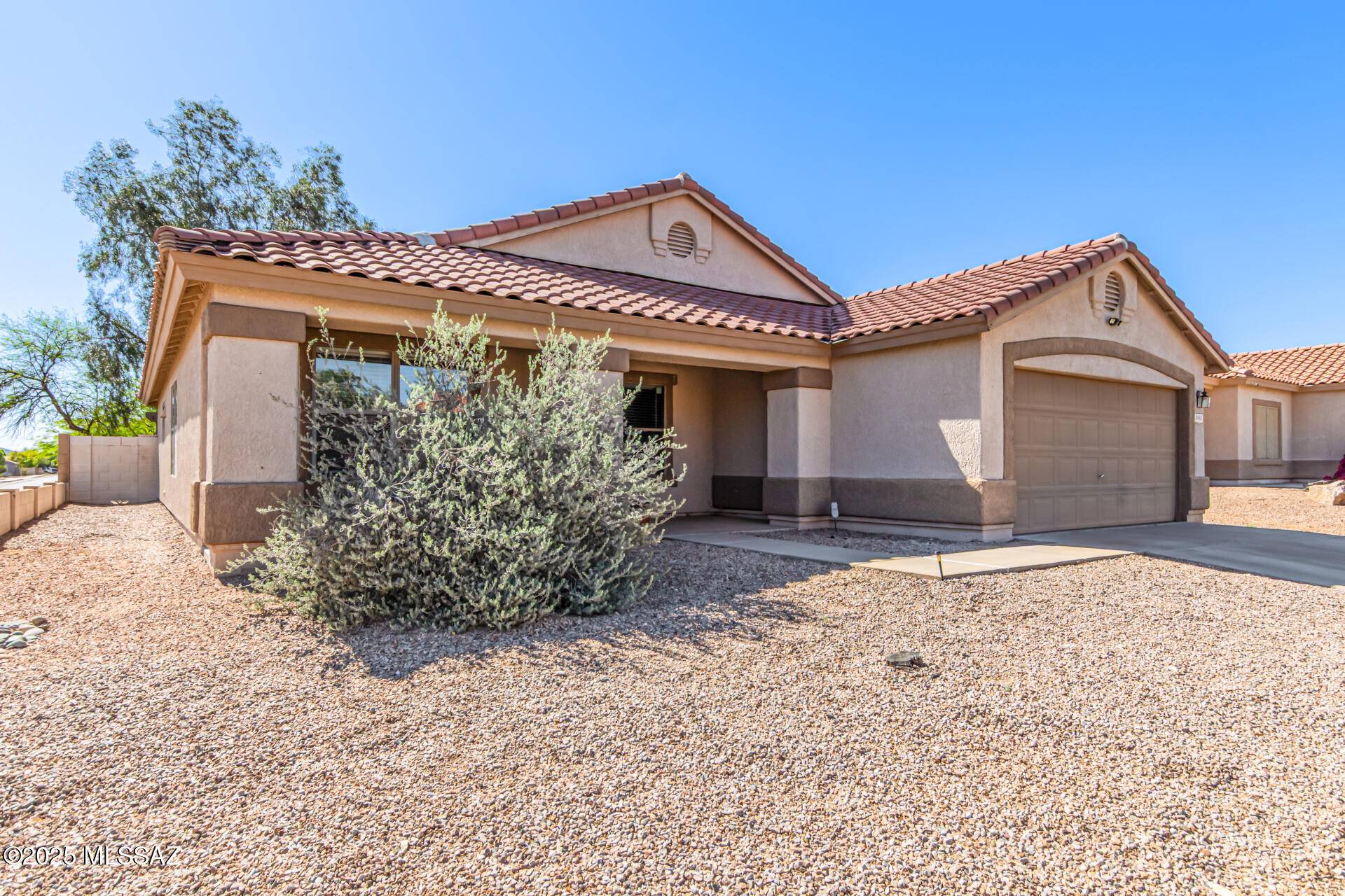 Tucson, AZ 85742,8463 N Deer Valley Drive