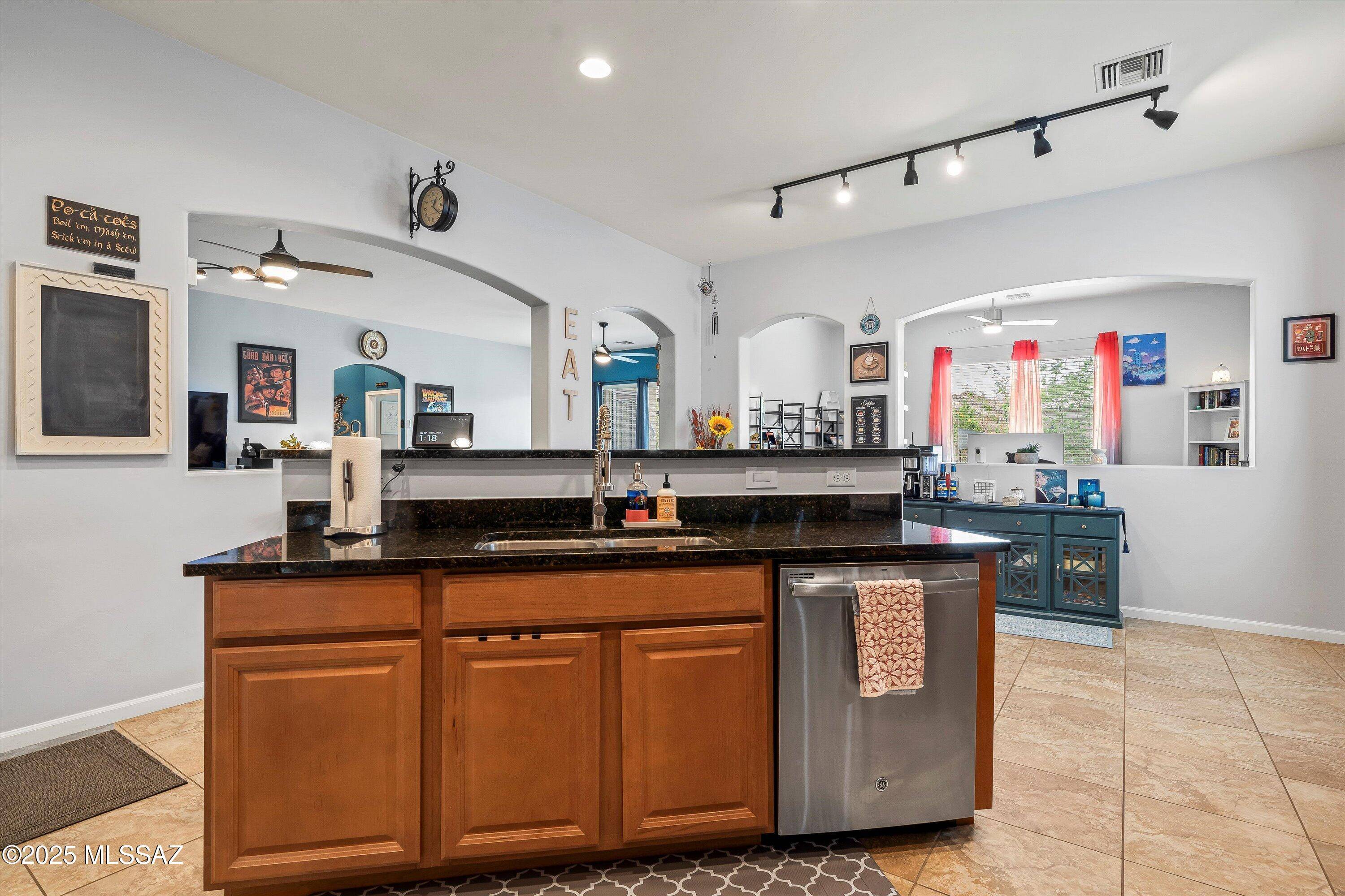Tucson, AZ 85757,7105 W Fall Haven Way