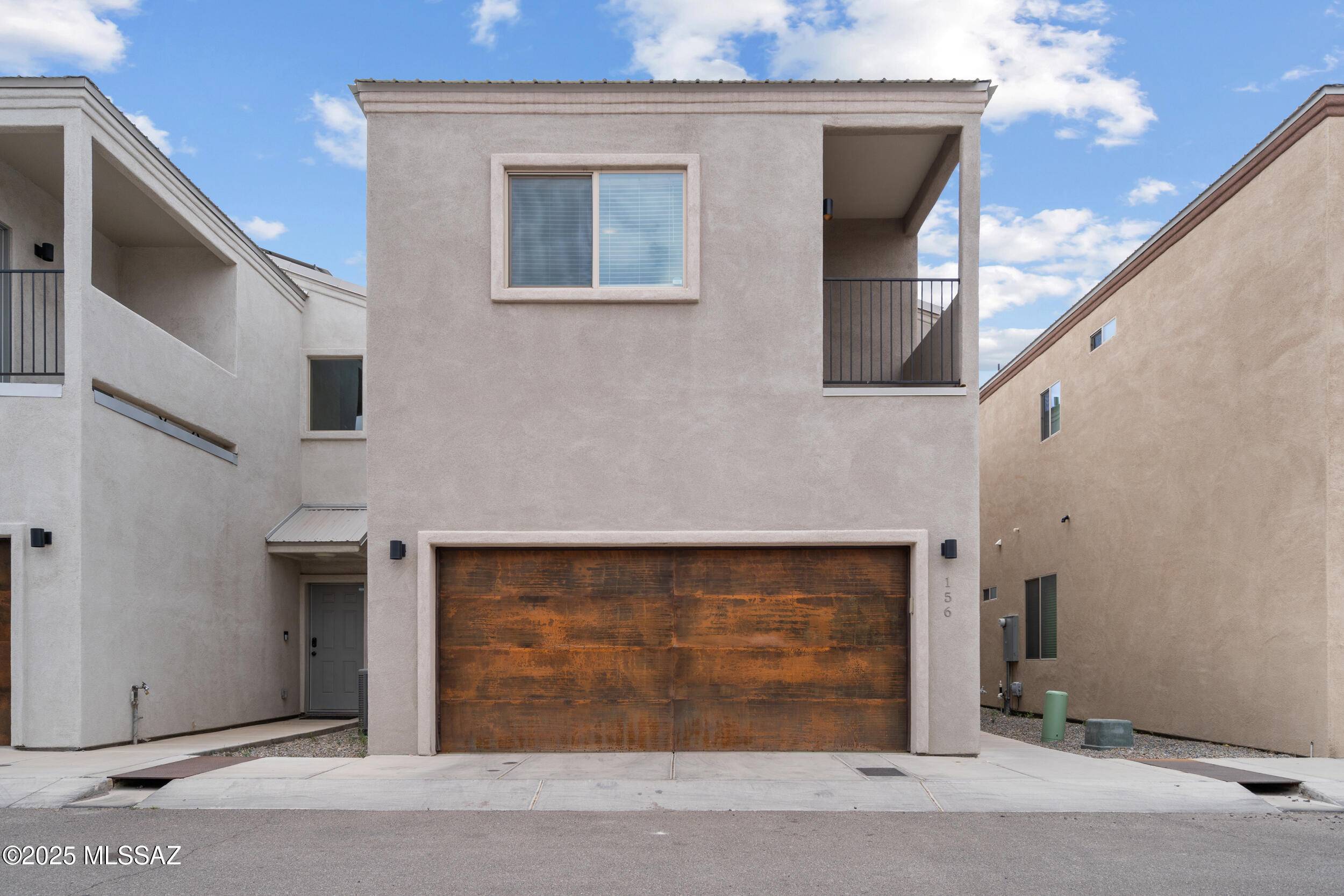 Tucson, AZ 85705,156 E Stone Court
