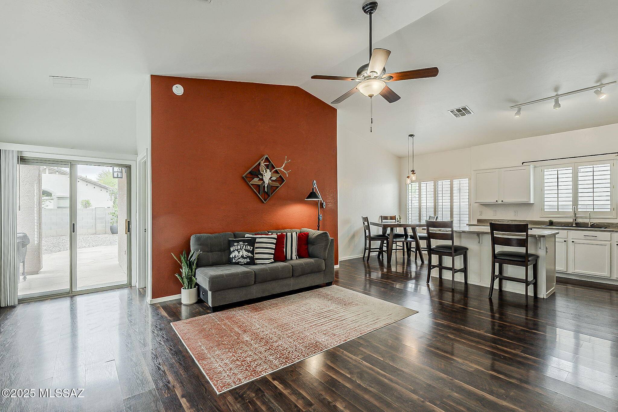 Sahuarita, AZ 85629,504 E Camino Del Pinsapo