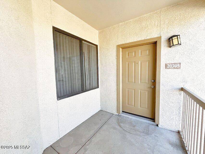 Tucson, AZ 85718,2550 E River Road #20305