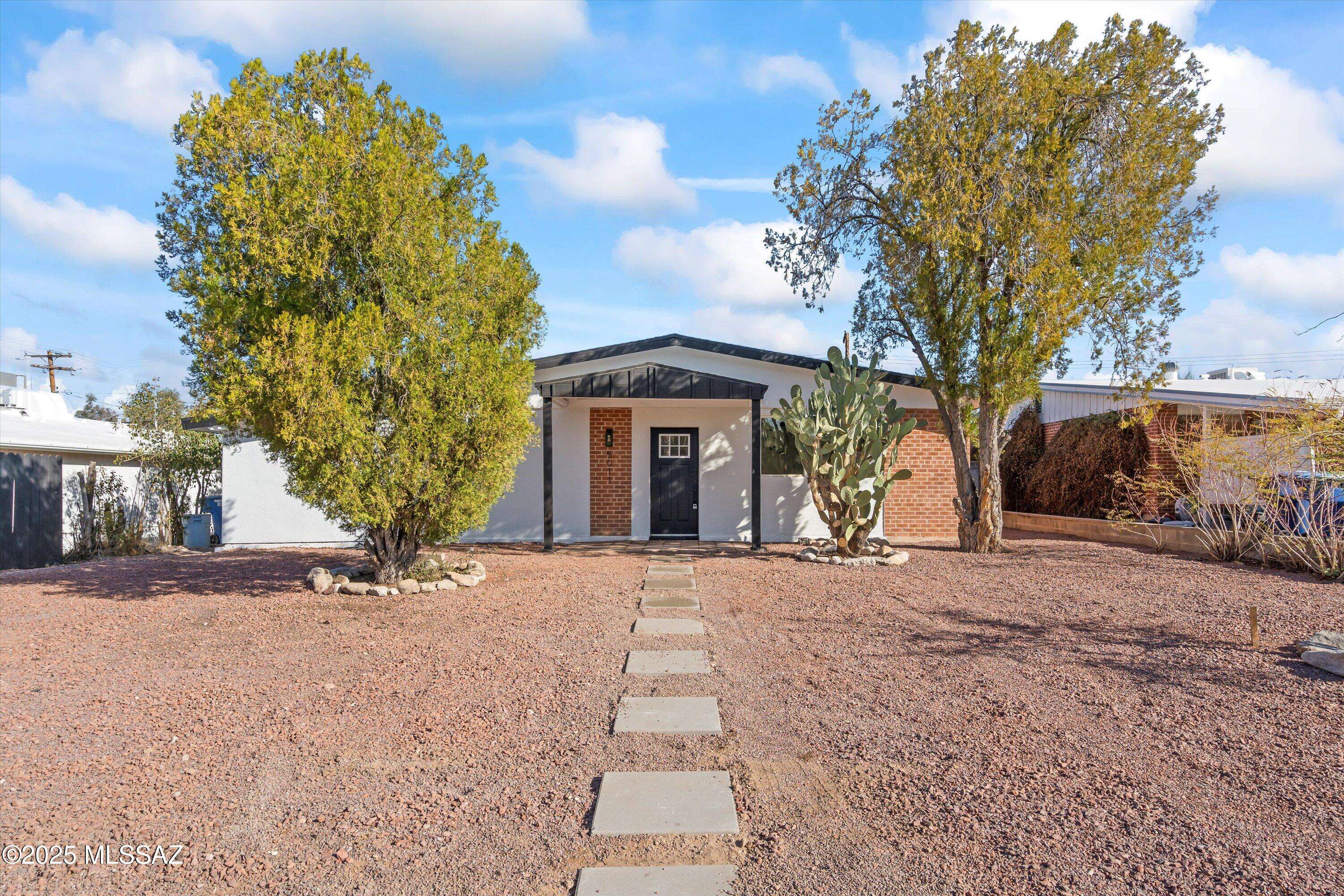 Tucson, AZ 85711,5011 E Scarlett Street