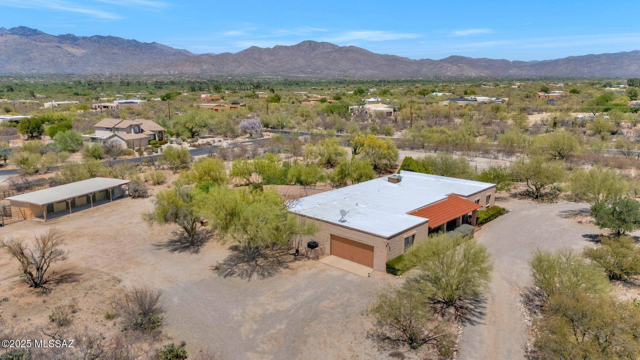 Tucson, AZ 85748,571 N Tanque Verde Loop Road